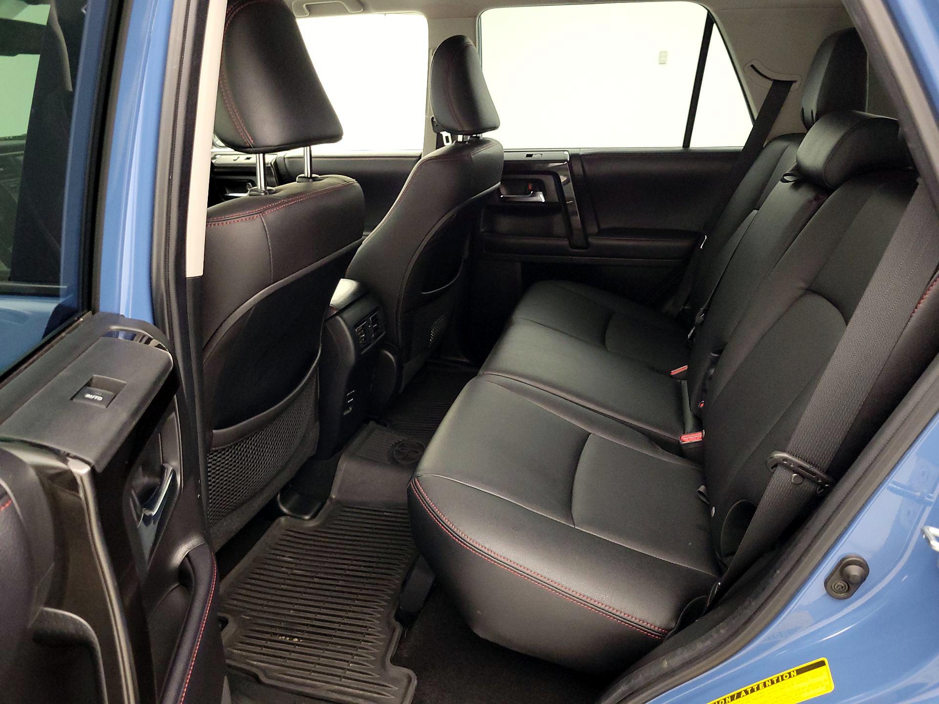 Thumbnail: 2018 Toyota 4Runner - 18