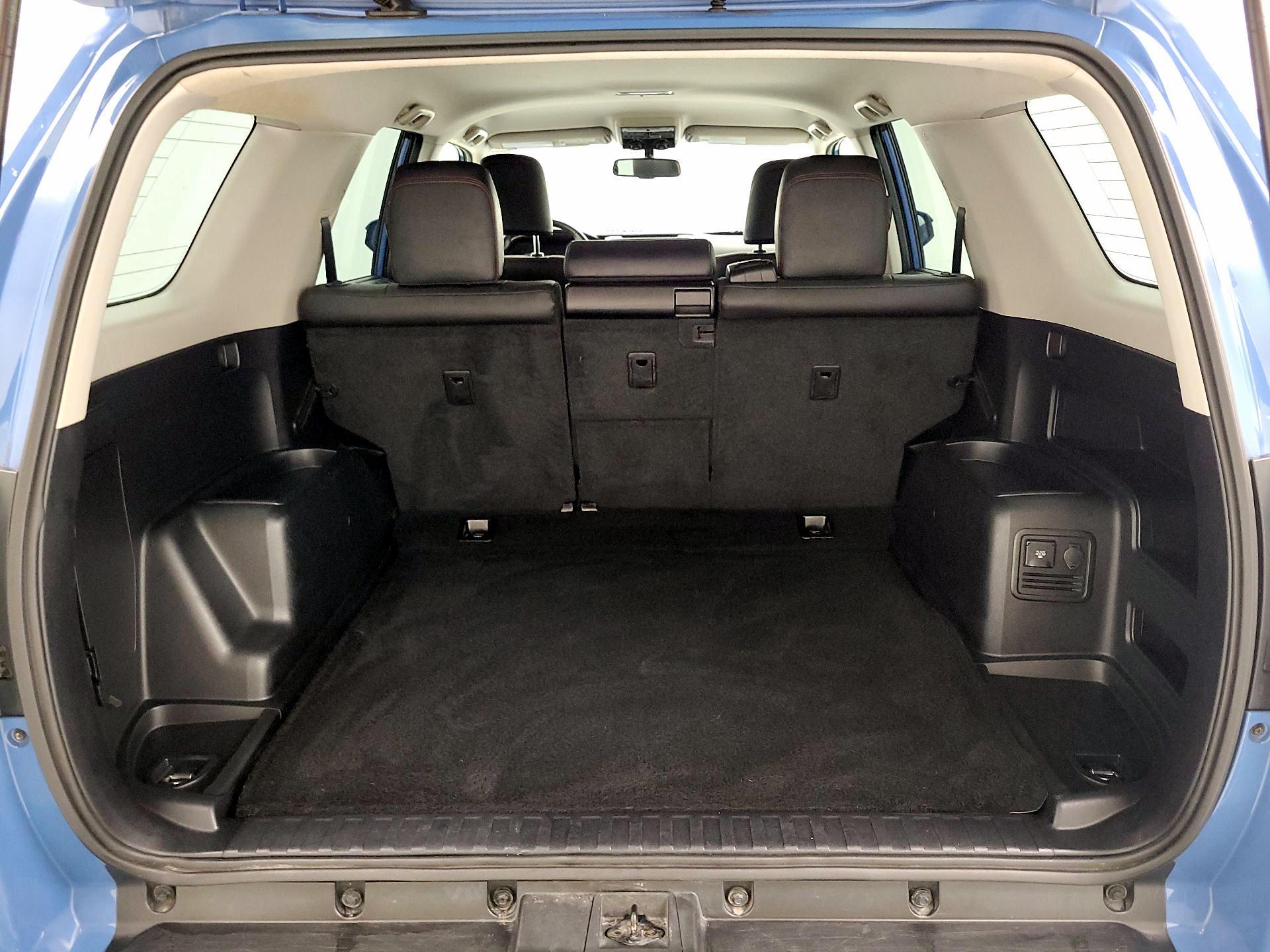 Thumbnail: 2018 Toyota 4Runner - 19