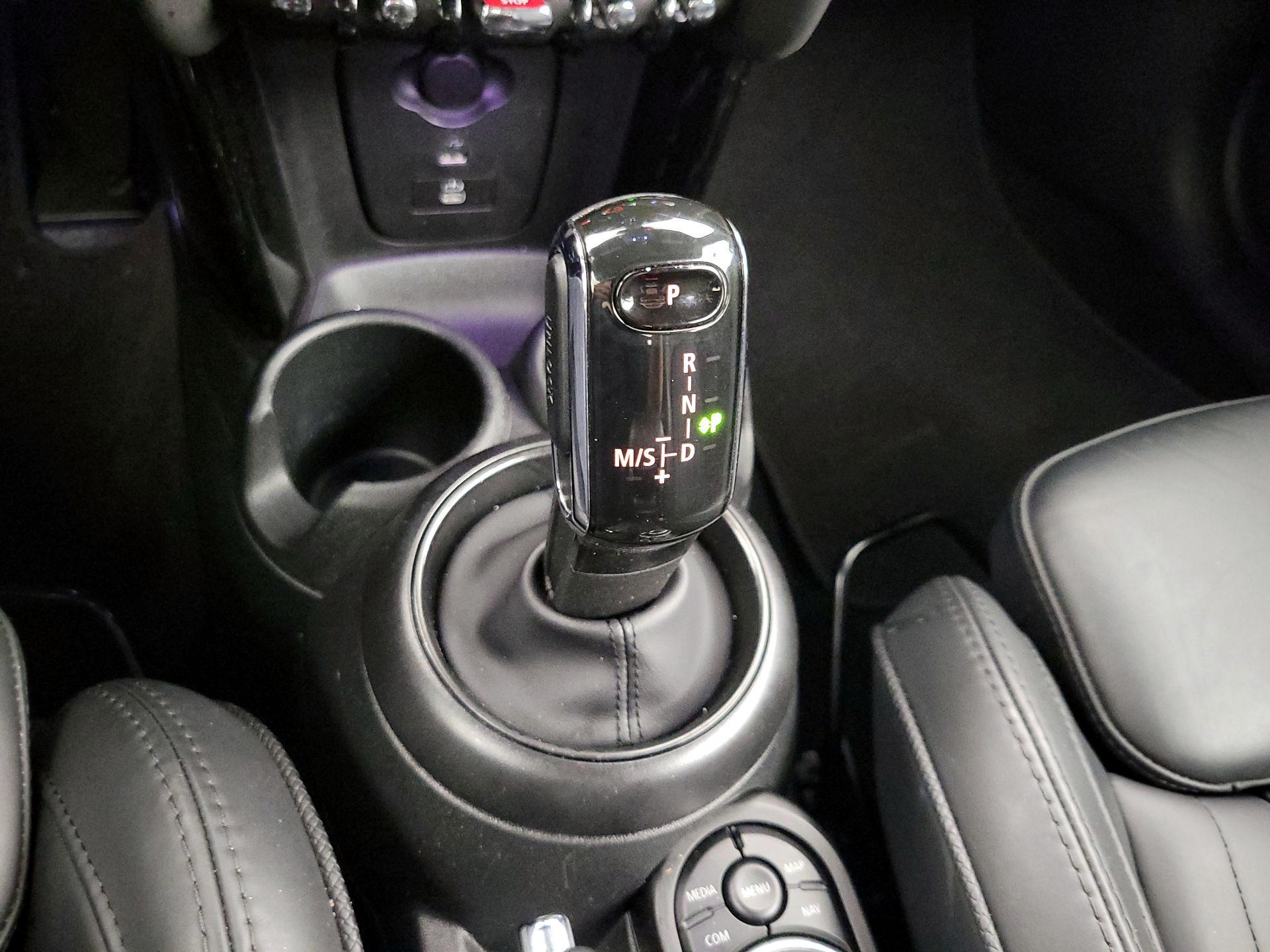 Thumbnail: 2023 MINI Cooper - 18