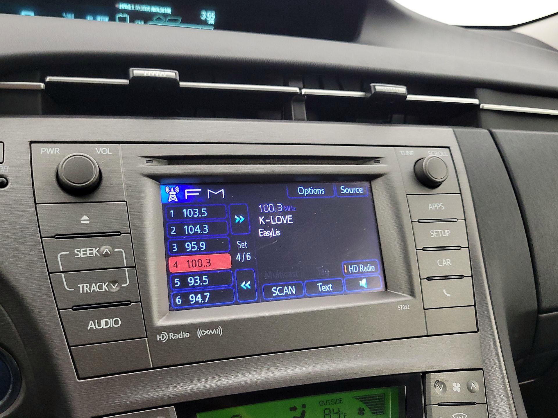 Thumbnail: 2014 Toyota Prius - 15