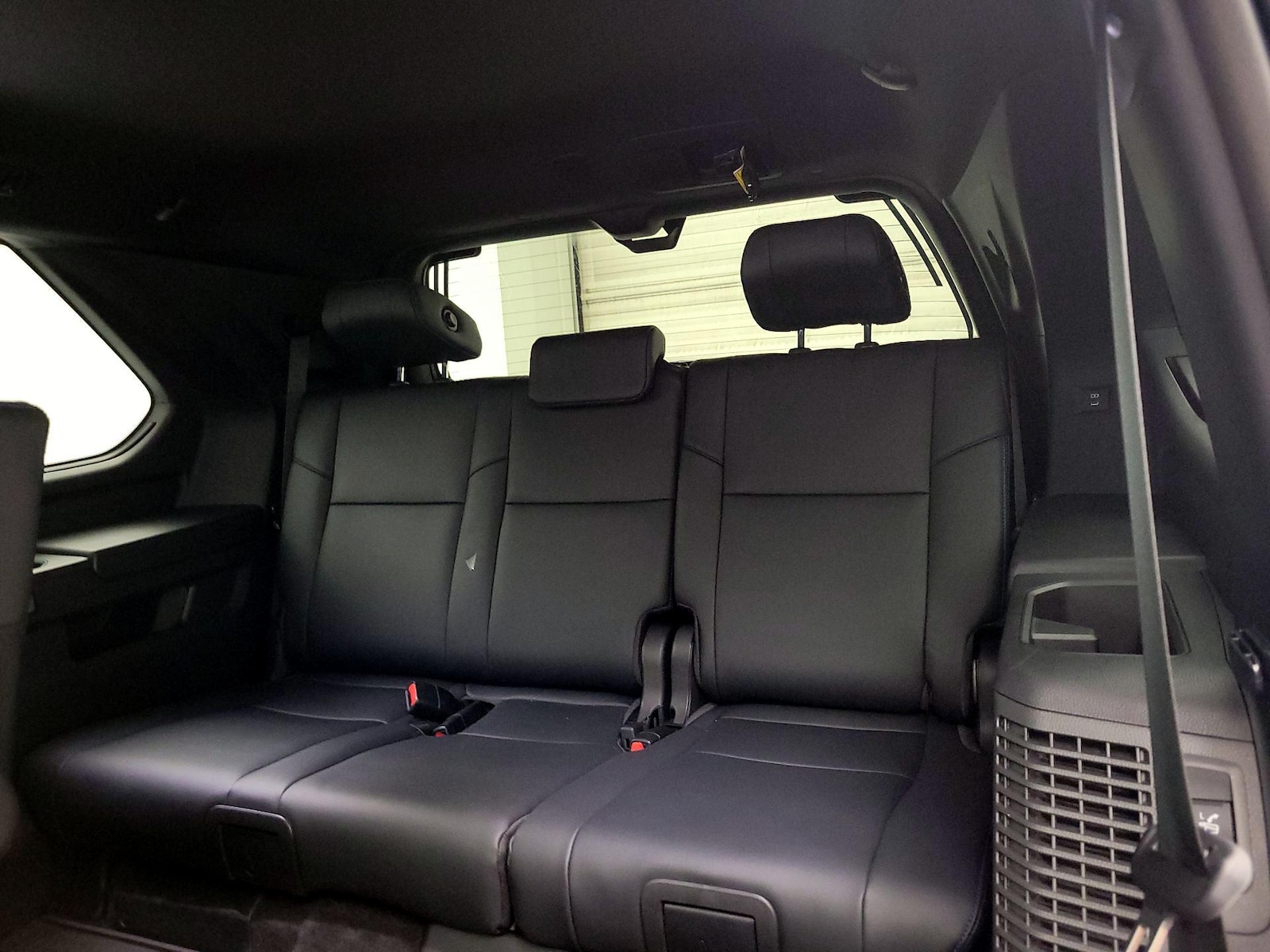 2025 Toyota Sequoia Platinum - Photo 23