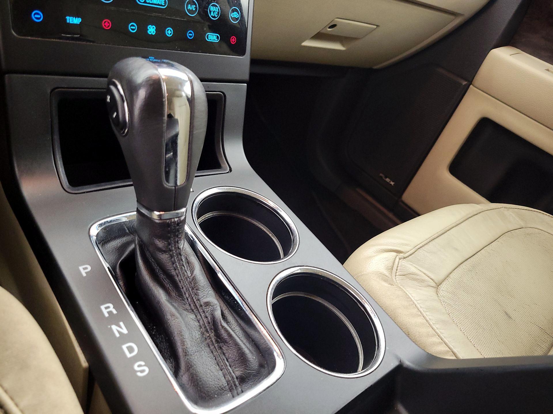 Thumbnail: 2014 Ford Flex - 18