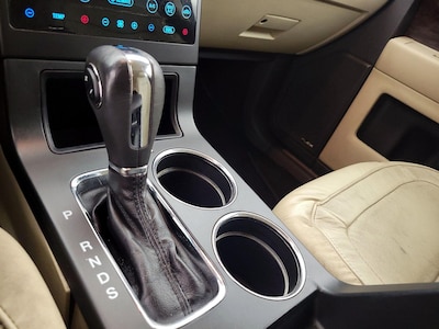 USB/AUX Ports