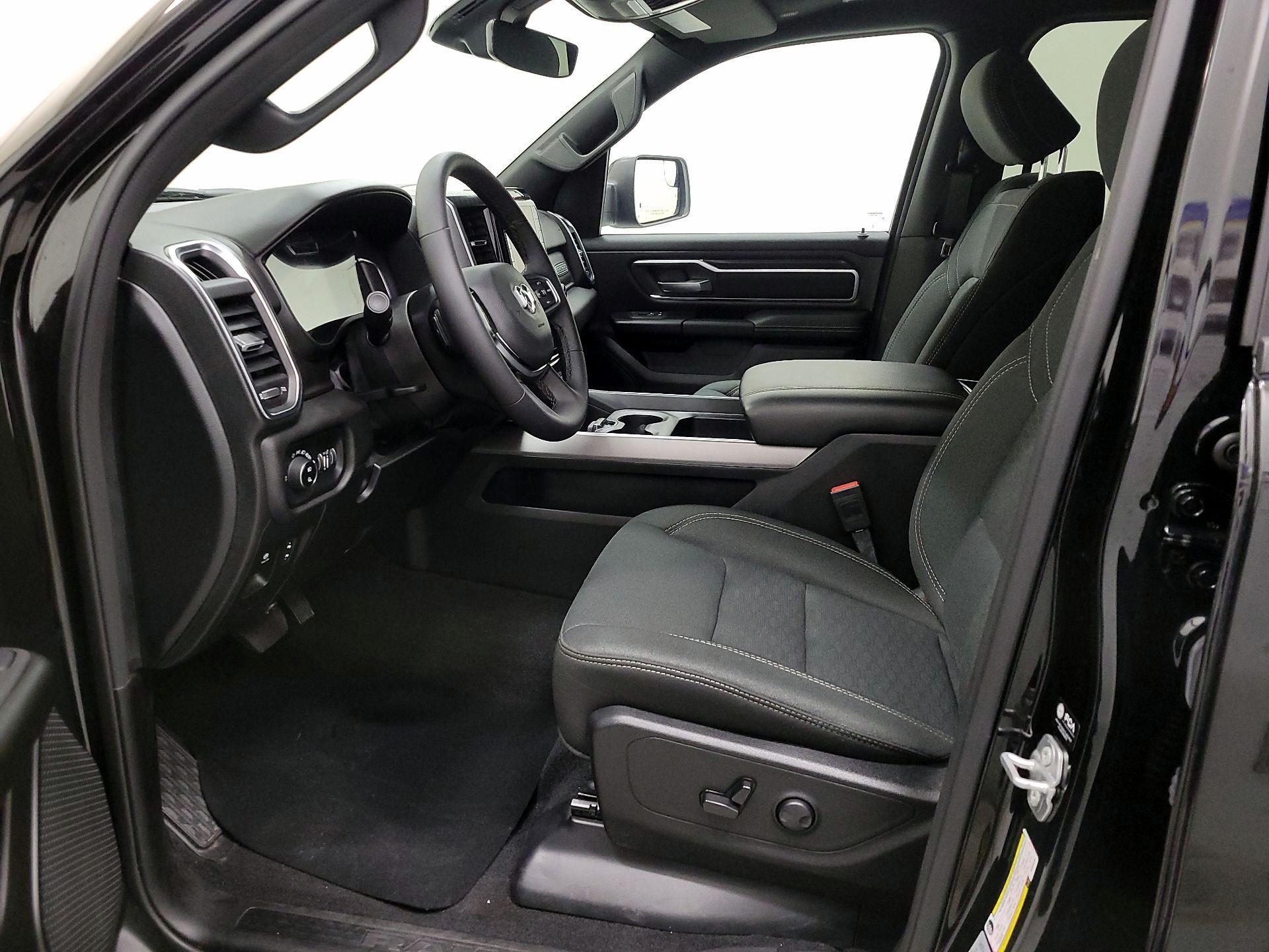 Thumbnail: 2025 RAM 1500 - 11