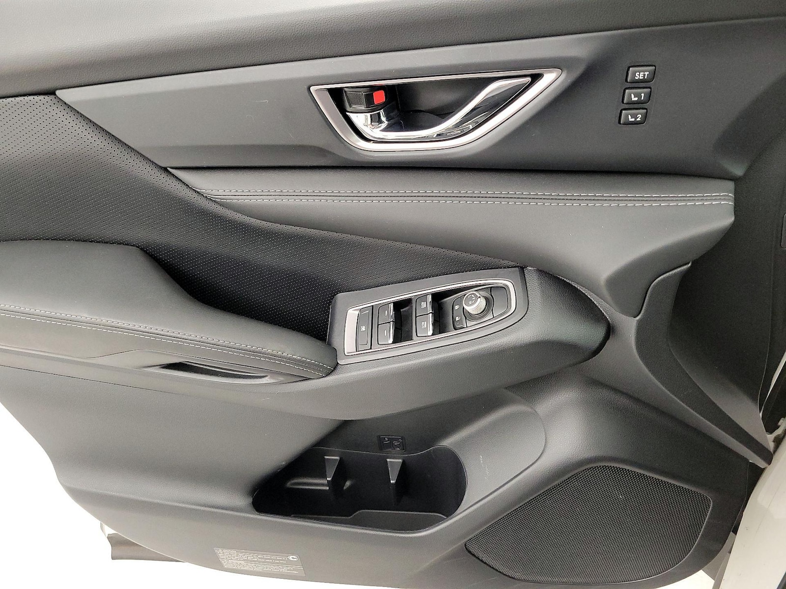 2023 Subaru Ascent Limited - Photo 13