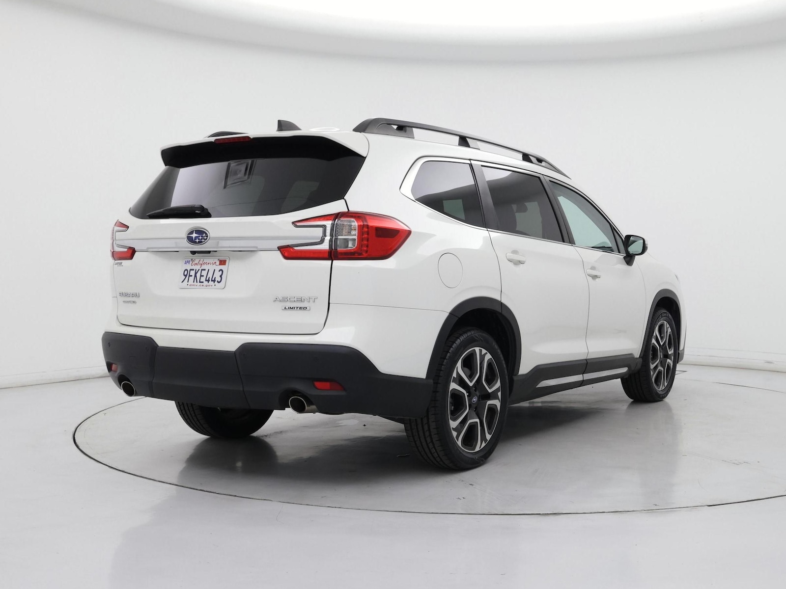 2023 Subaru Ascent Limited - Photo 9