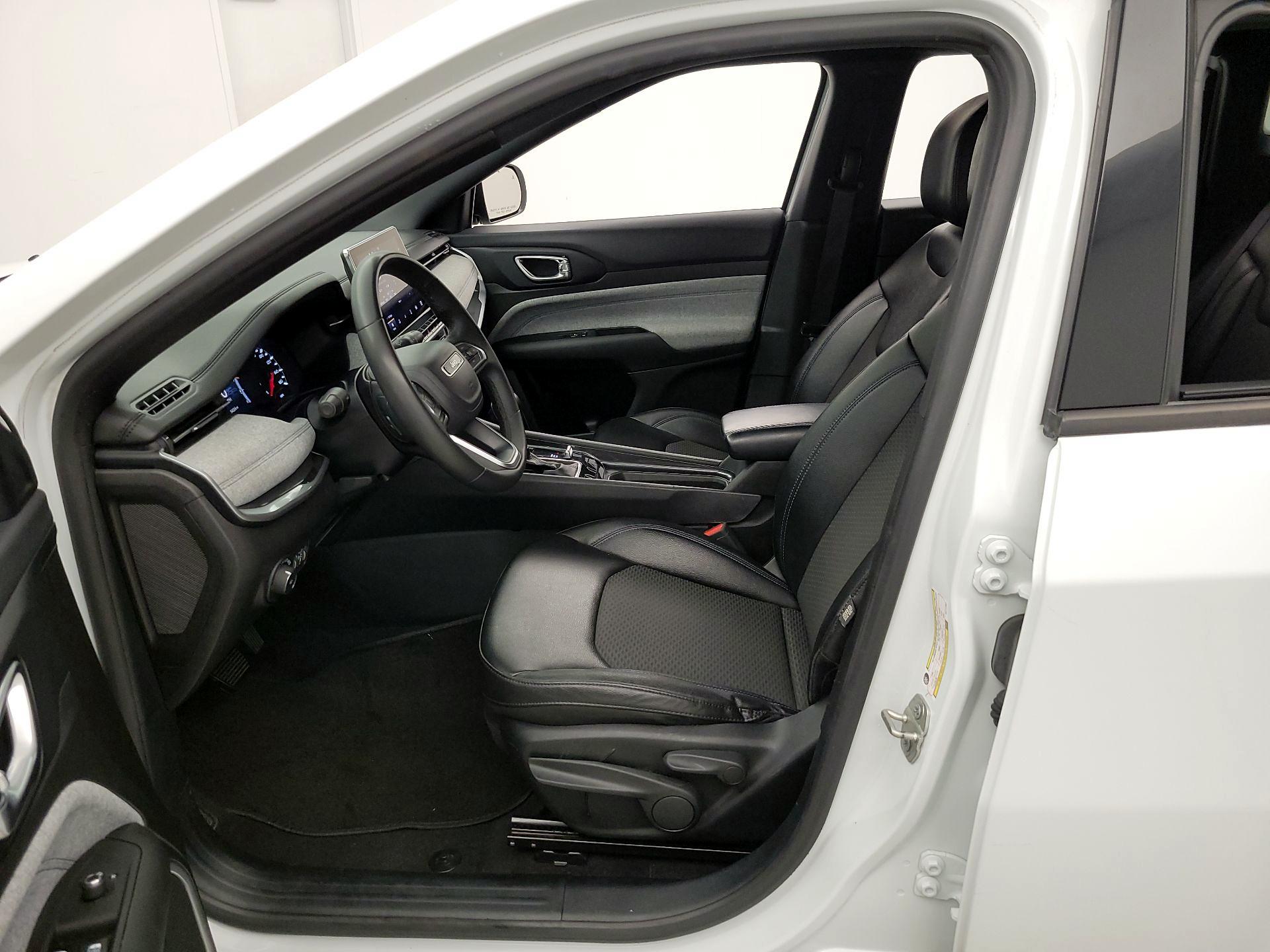 Thumbnail: 2024 Jeep Compass - 11