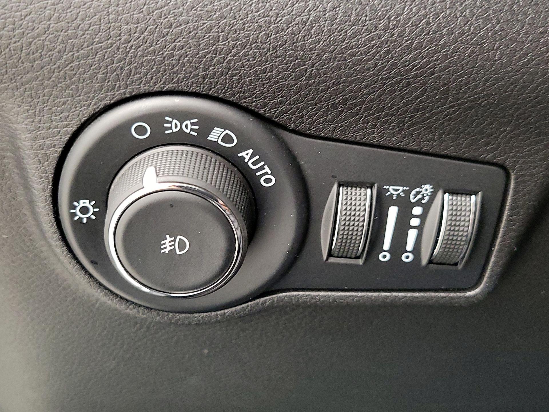 Thumbnail: 2024 Jeep Compass - 13