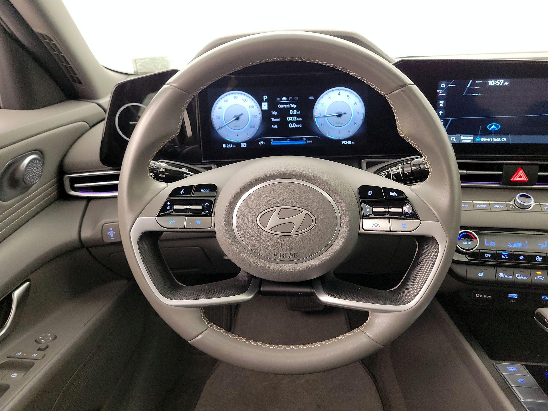 Thumbnail: 2025 Hyundai Elantra - 10