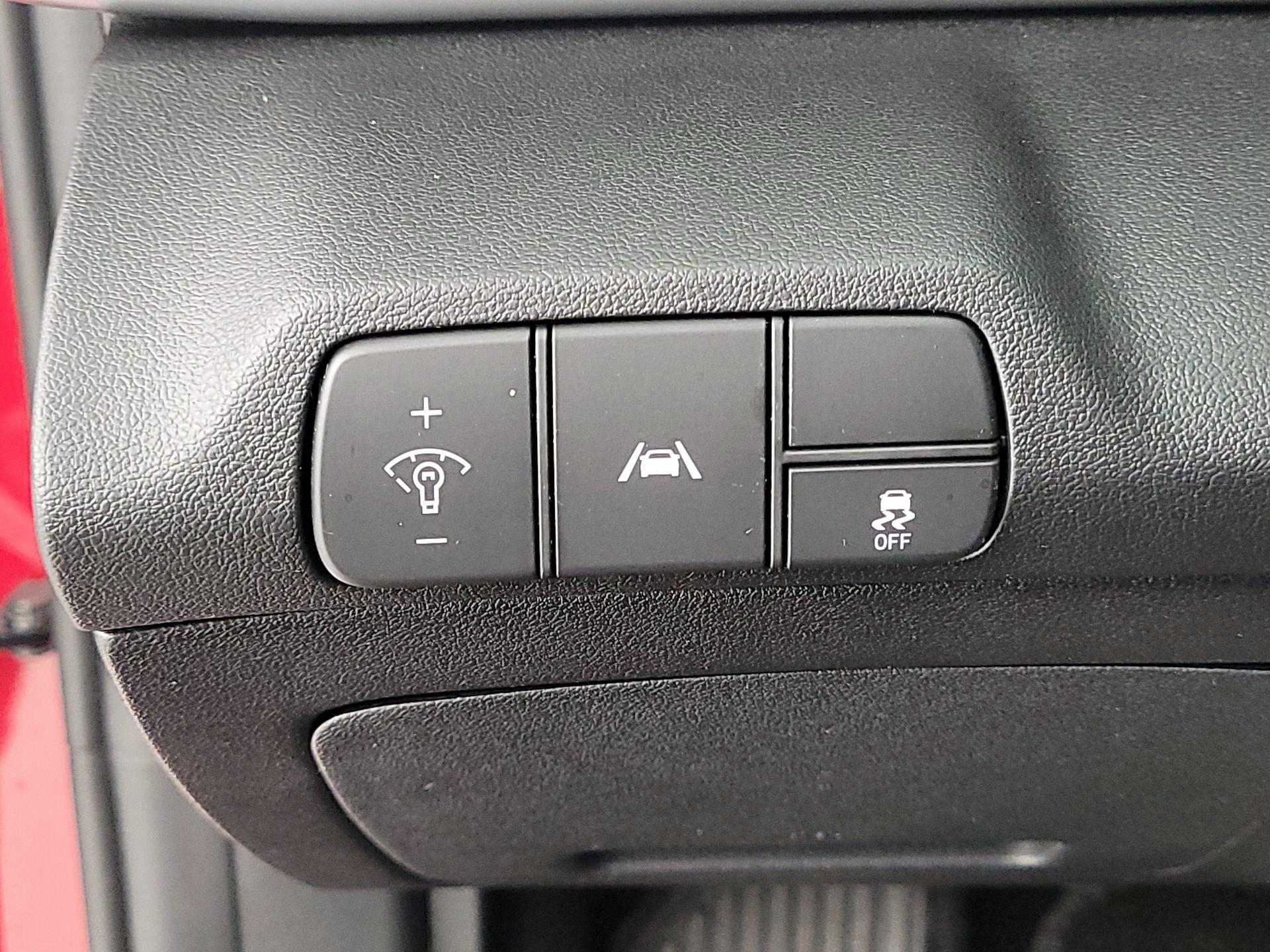 Thumbnail: 2023 Hyundai Elantra - 13