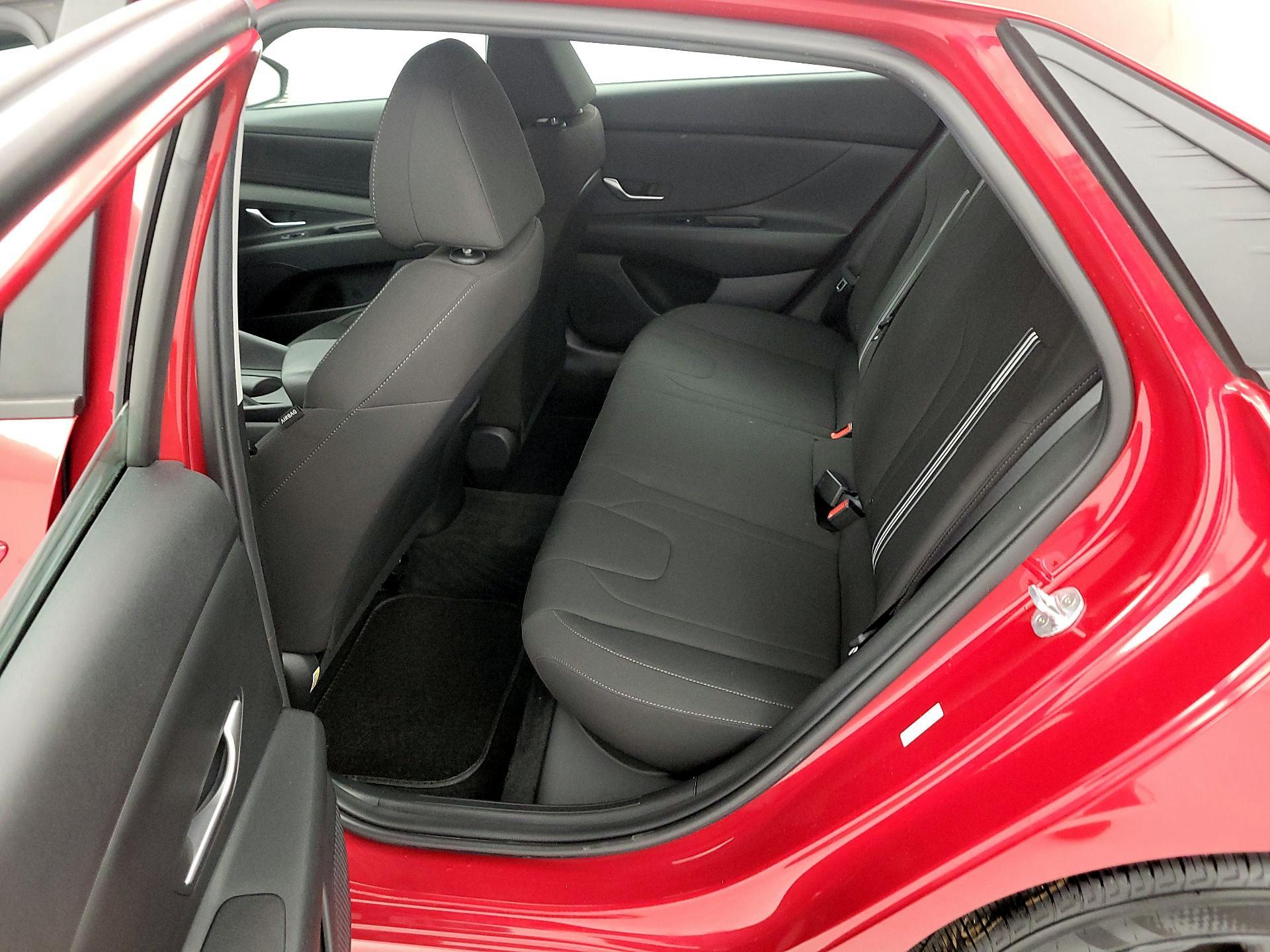 Thumbnail: 2023 Hyundai Elantra - 19