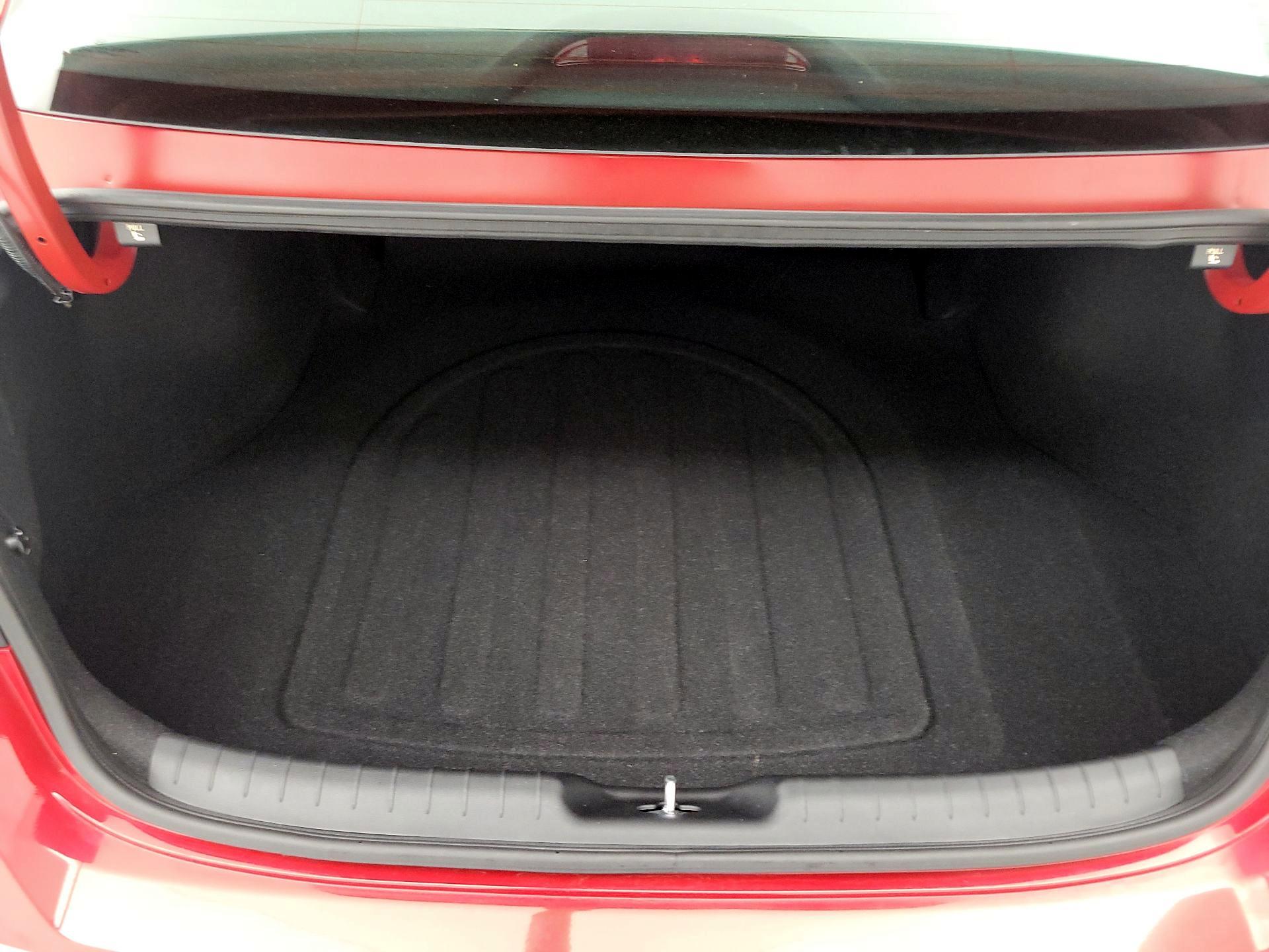 Thumbnail: 2023 Hyundai Elantra - 20