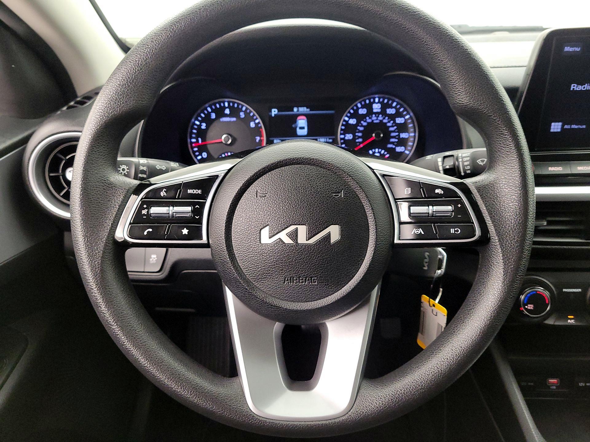 Thumbnail: 2023 Kia Forte - 10