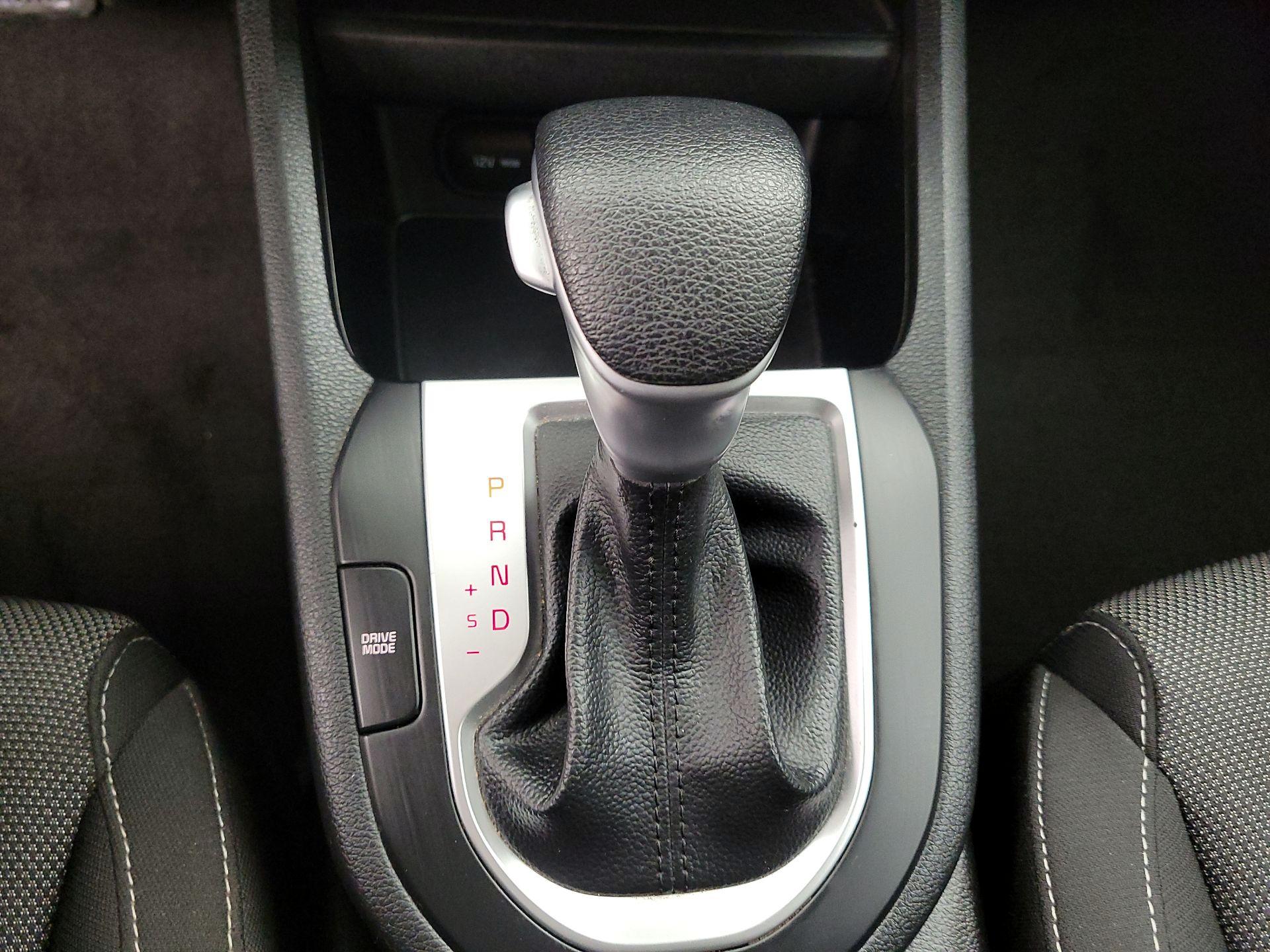 Thumbnail: 2023 Kia Forte - 17