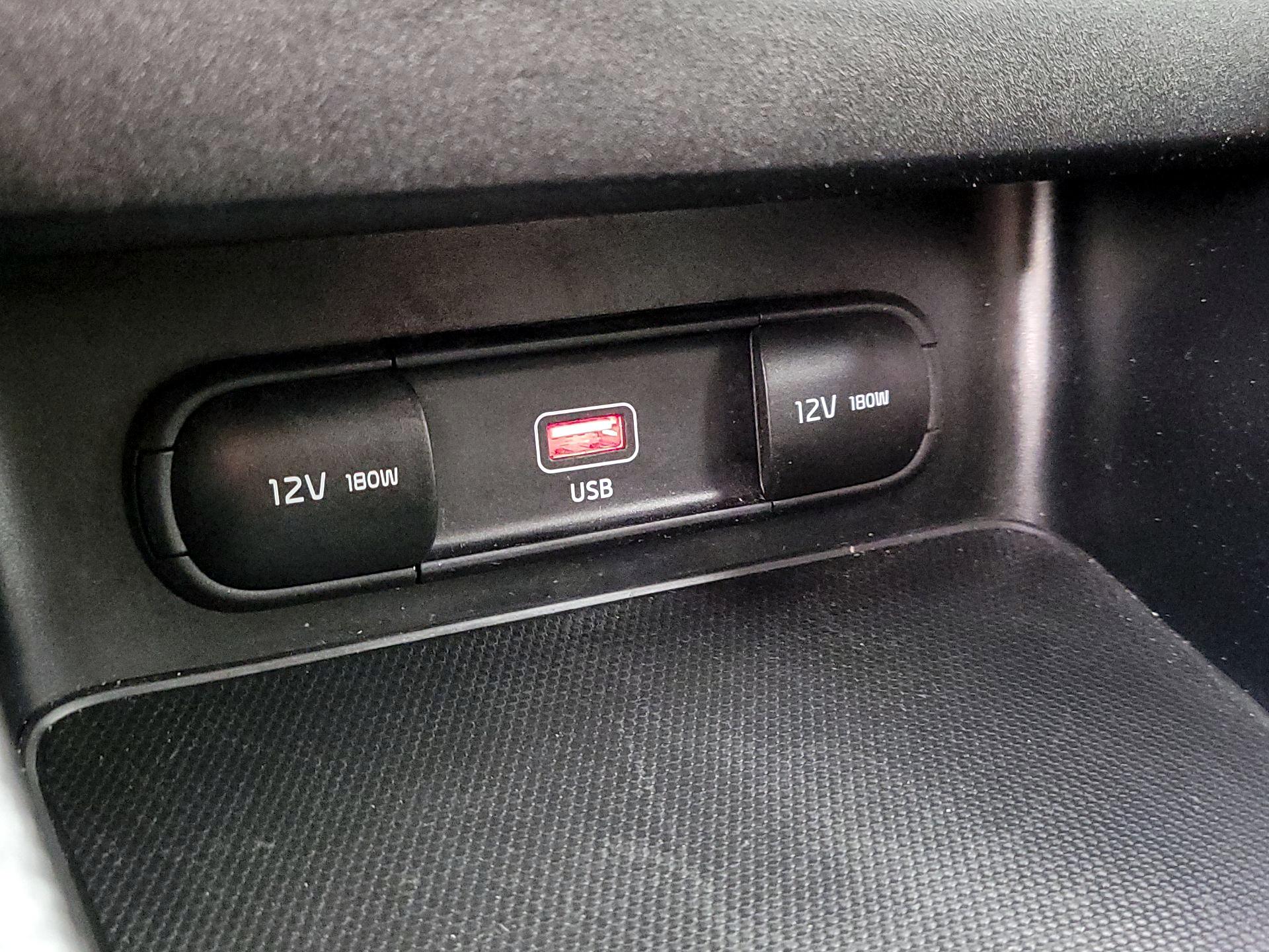 Thumbnail: 2023 Kia Forte - 18