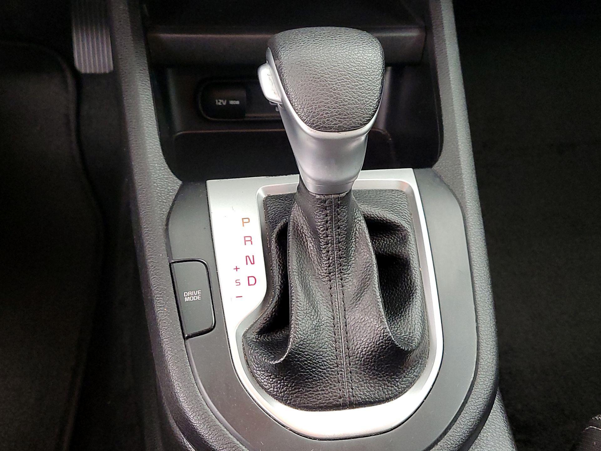 Thumbnail: 2023 Kia Forte - 17