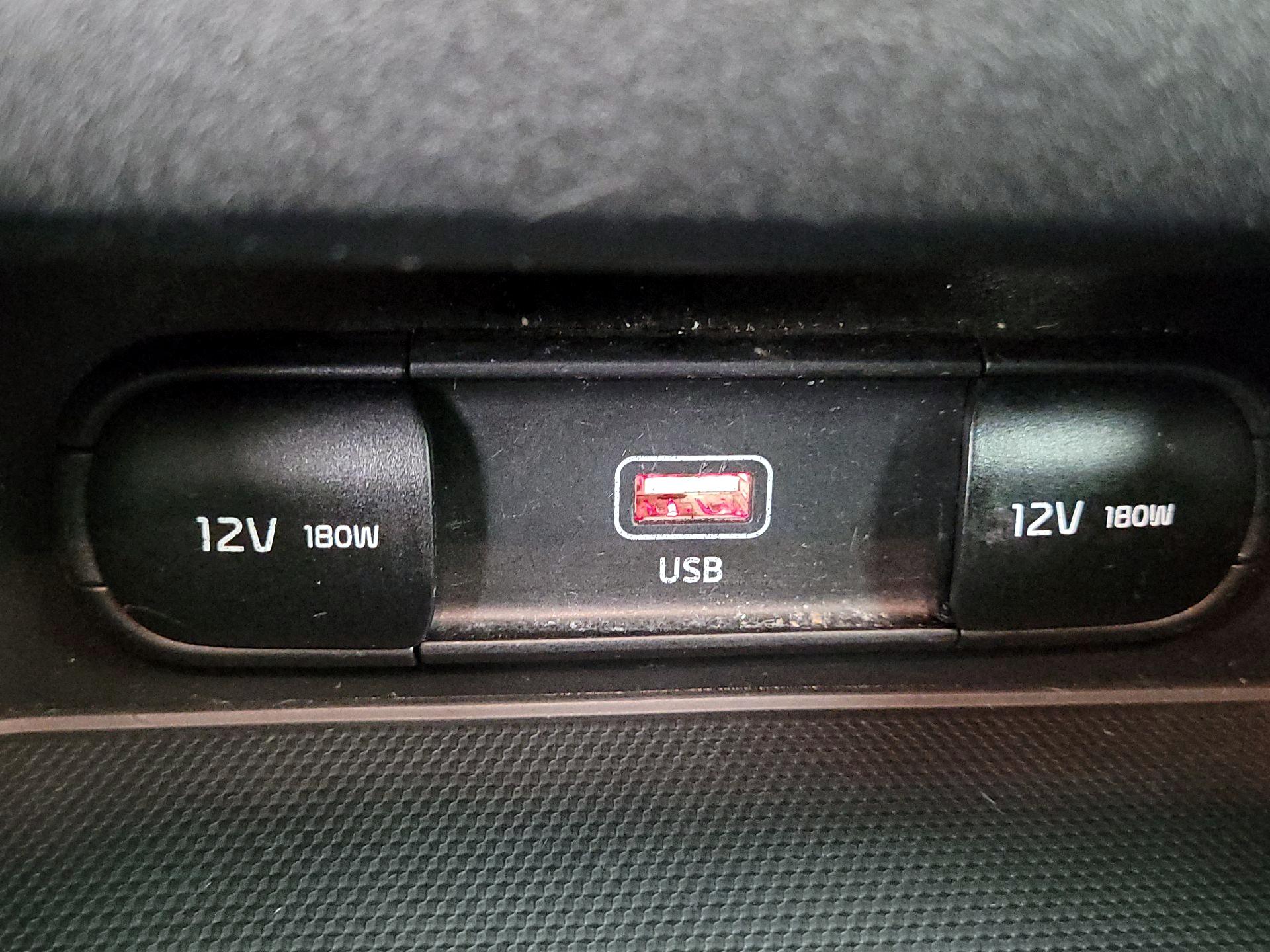 Thumbnail: 2023 Kia Forte - 18