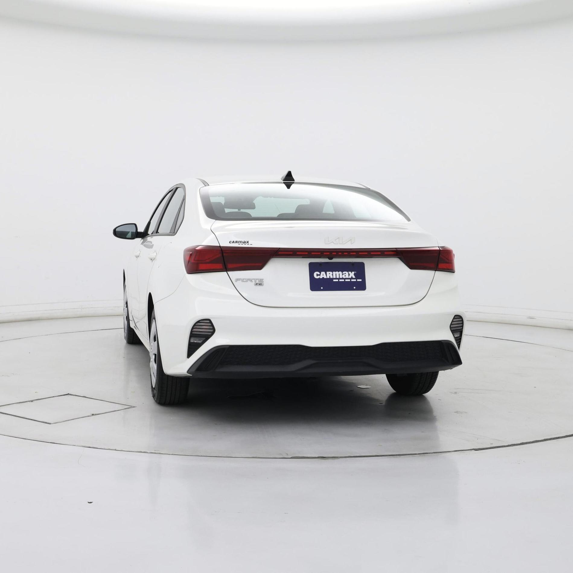 Thumbnail: 2023 Kia Forte - 6