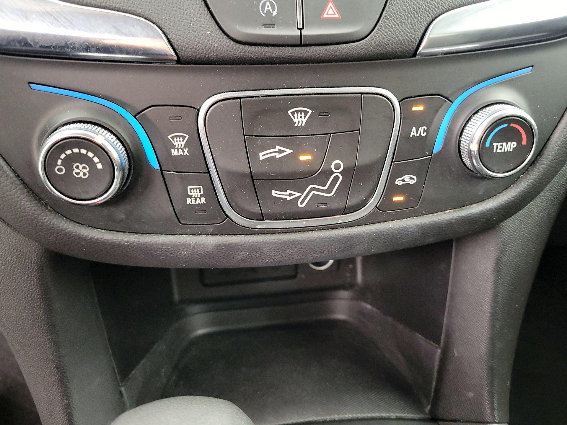 Thumbnail: 2024 Chevrolet Equinox - 16