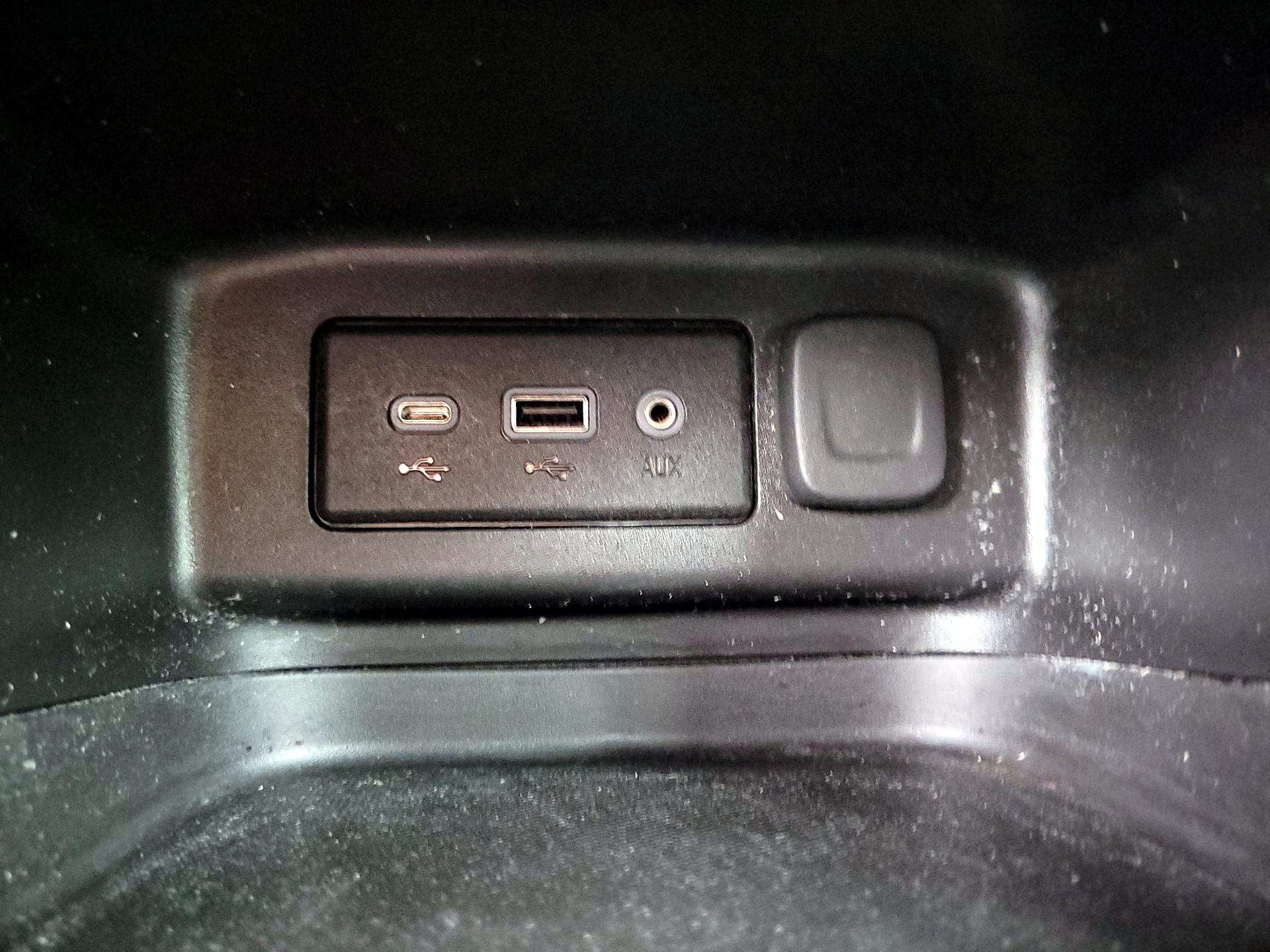 Thumbnail: 2024 Chevrolet Equinox - 18