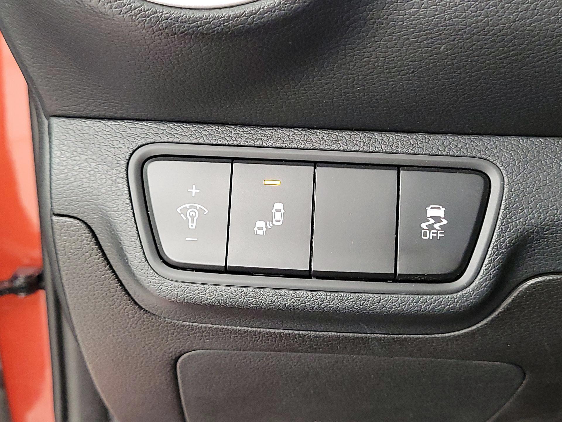 Thumbnail: 2023 Kia Forte - 13