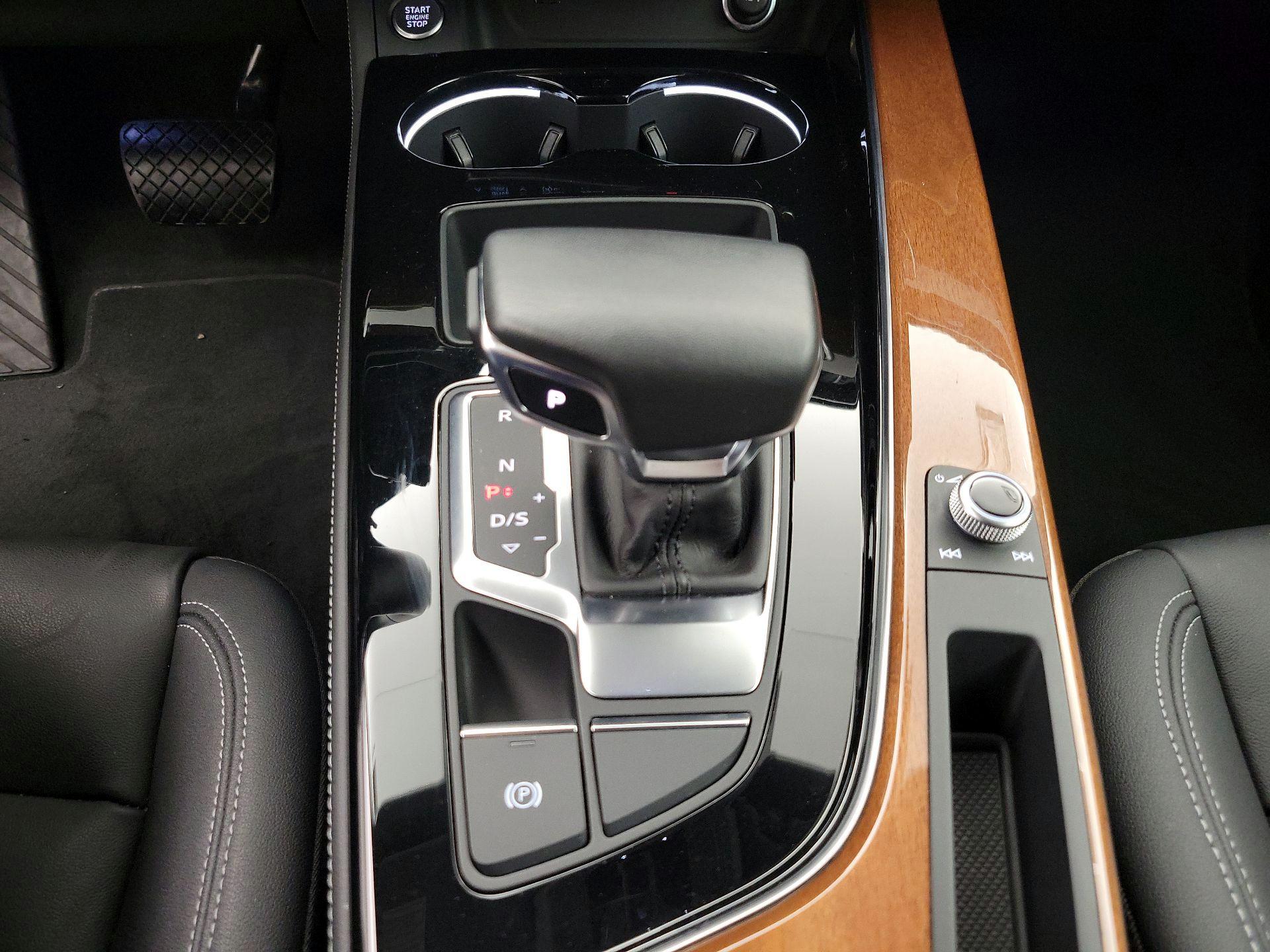 Thumbnail: 2022 Audi A4 - 17