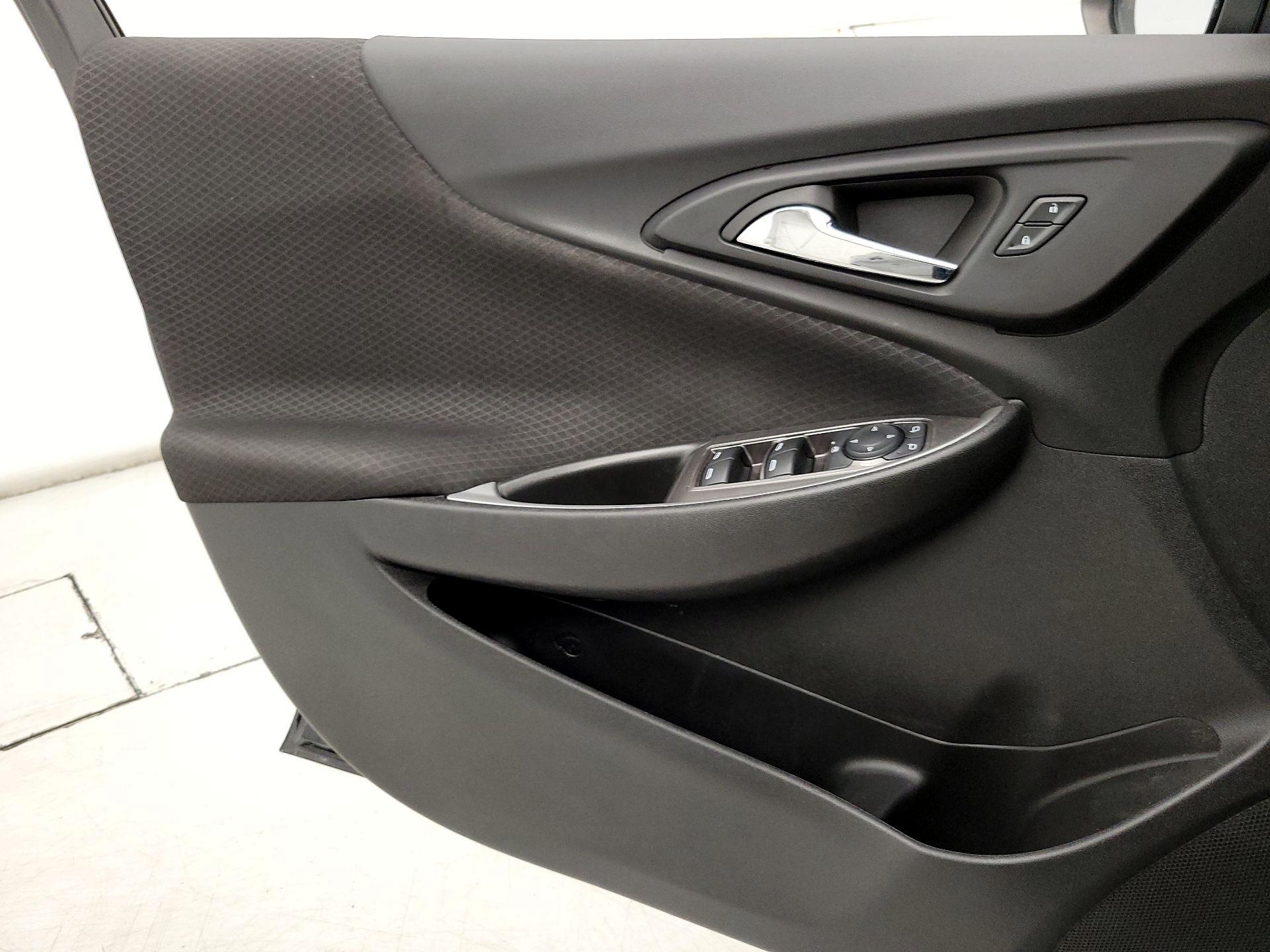 Thumbnail: 2023 Chevrolet Malibu - 12