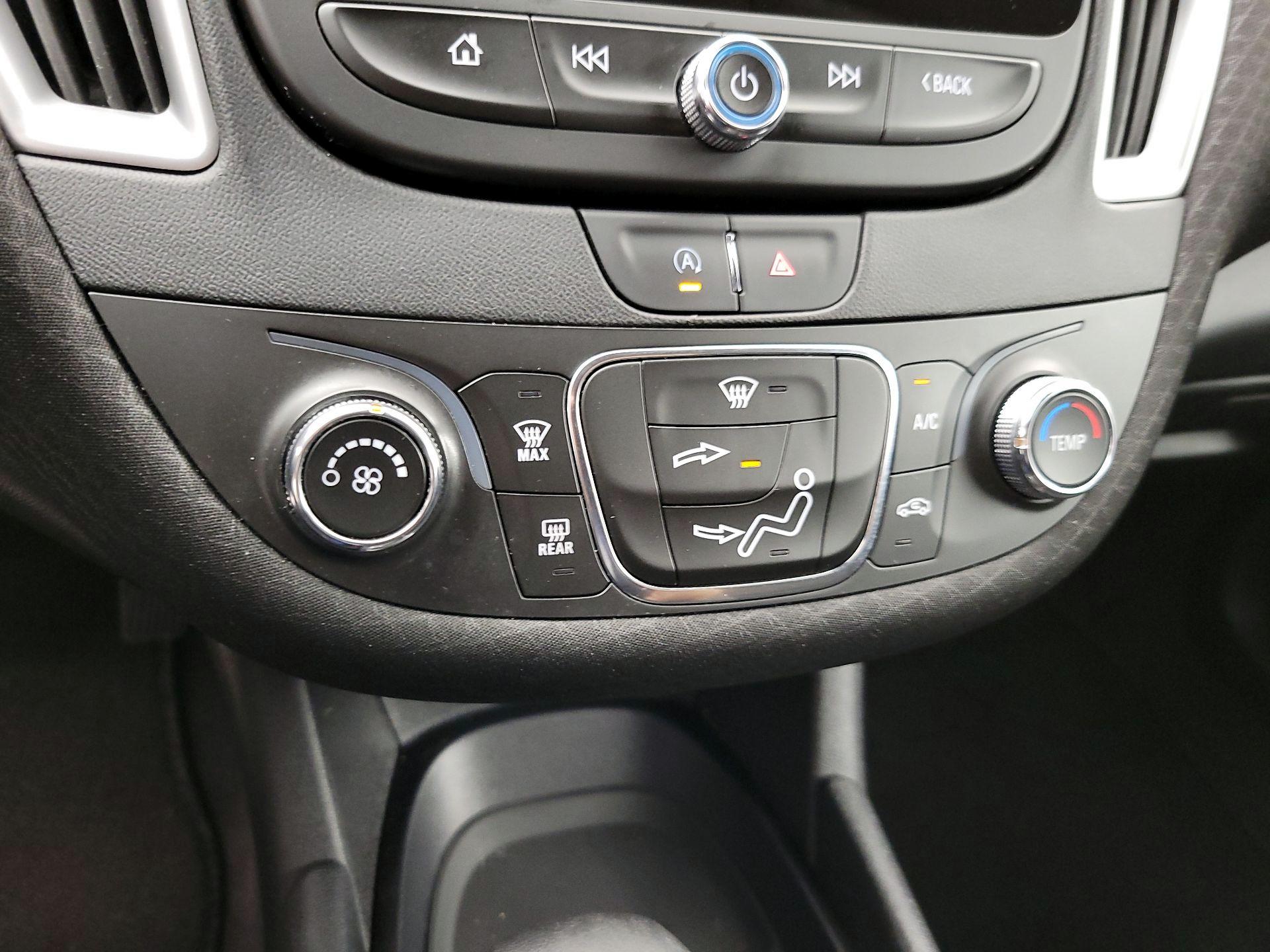 Thumbnail: 2023 Chevrolet Malibu - 16