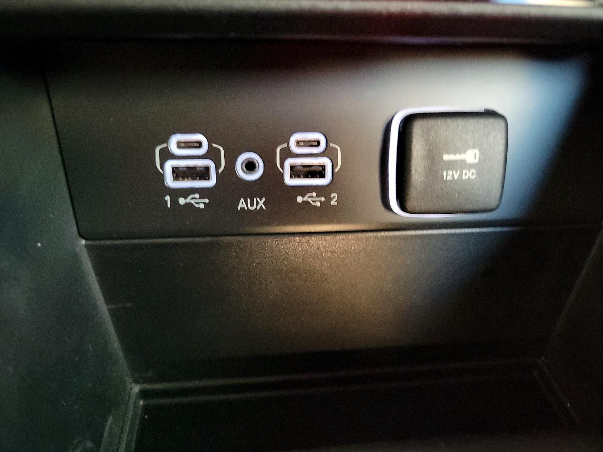 Thumbnail: 2024 Jeep Grand Cherokee - 19