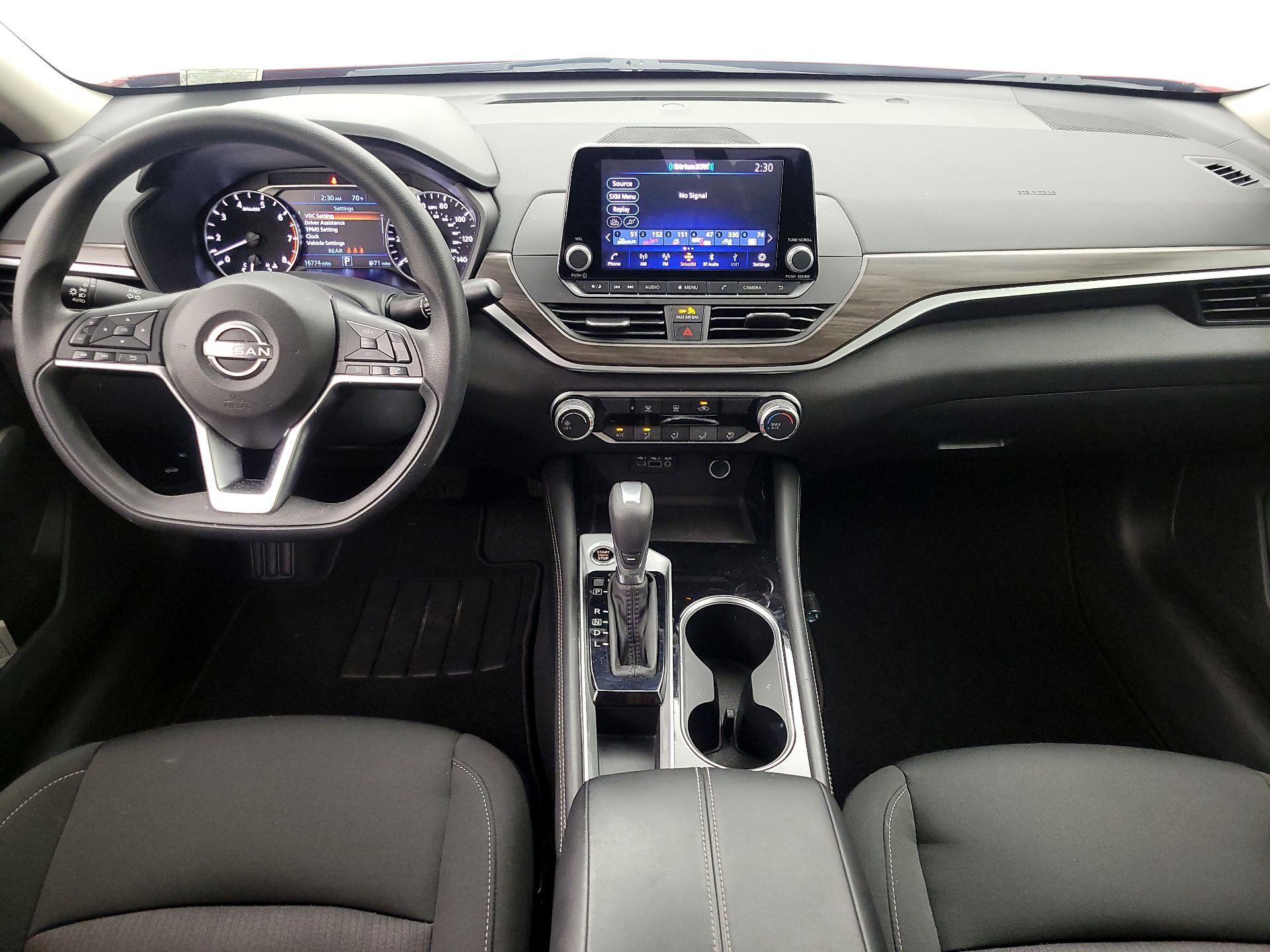 Thumbnail: 2023 Nissan Altima - 9
