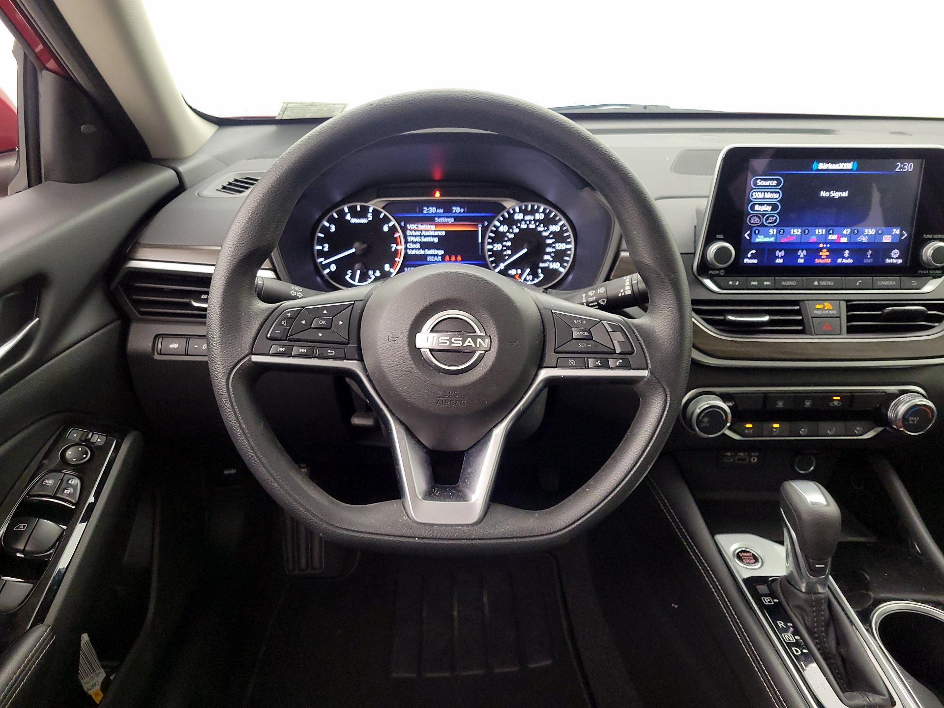 Thumbnail: 2023 Nissan Altima - 10