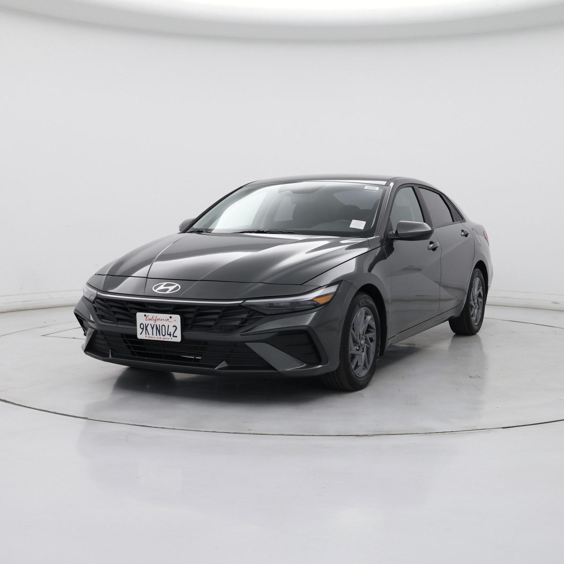 Thumbnail: 2024 Hyundai Elantra - 4