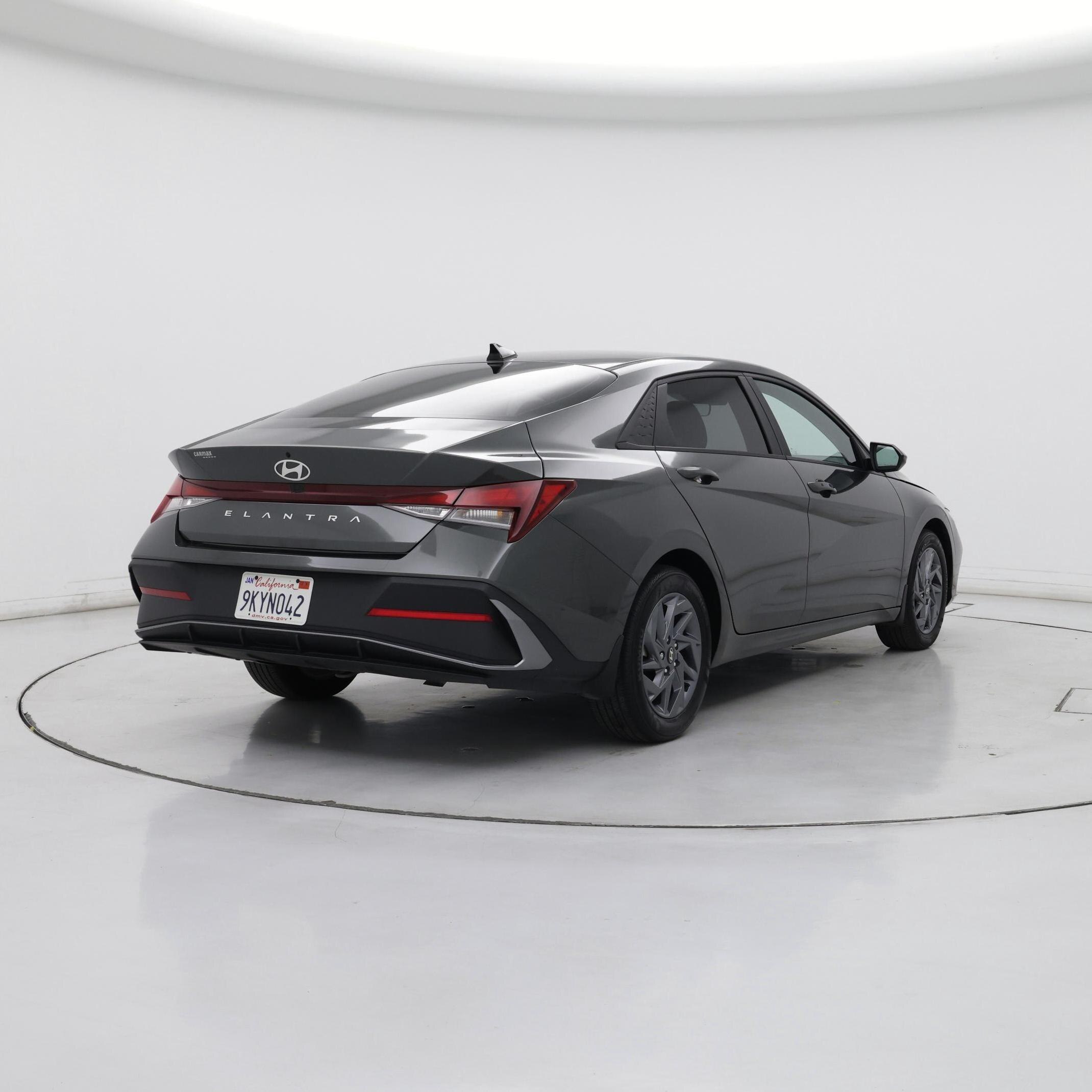 Thumbnail: 2024 Hyundai Elantra - 8