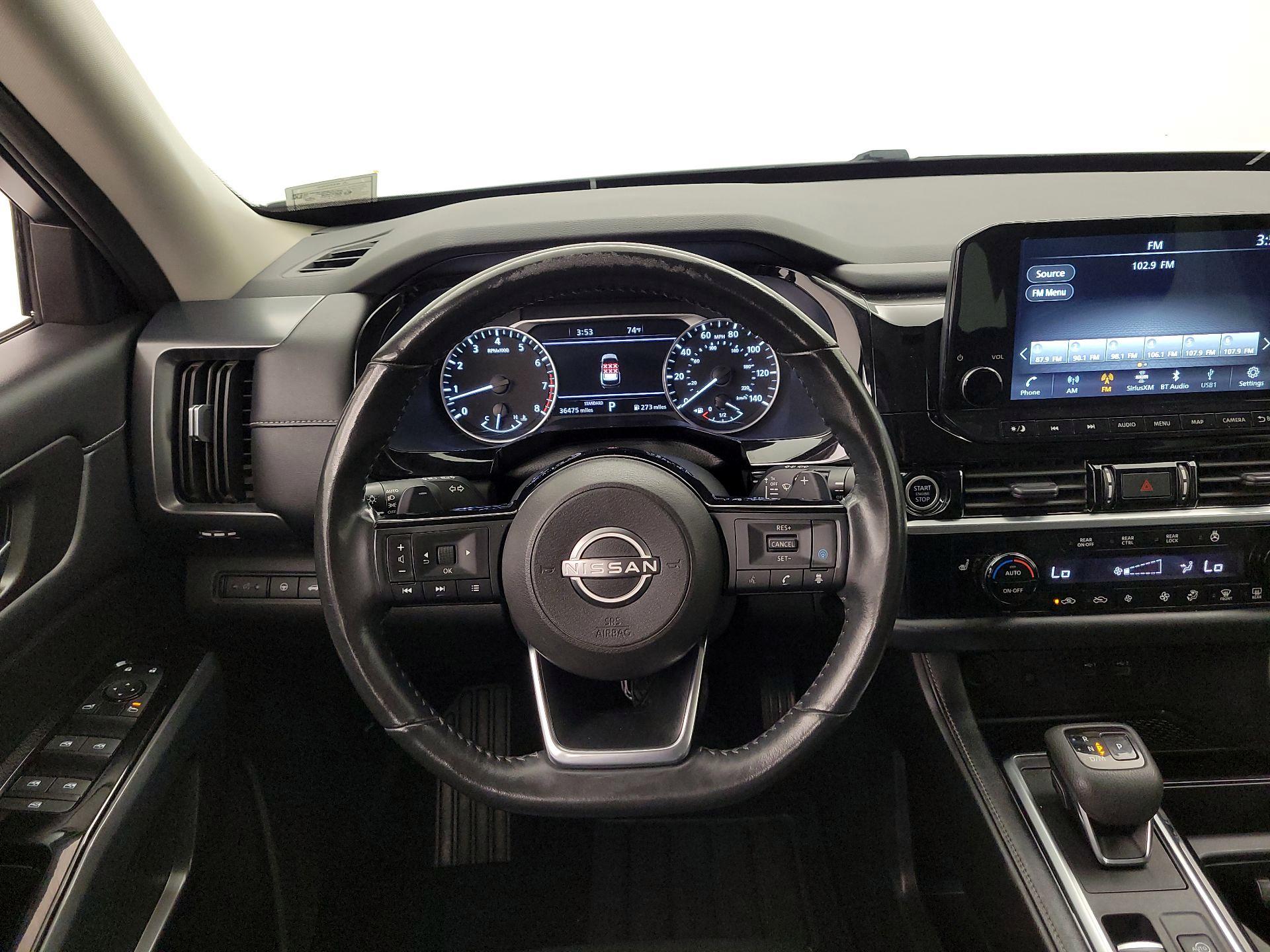 Thumbnail: 2023 Nissan Pathfinder - 10