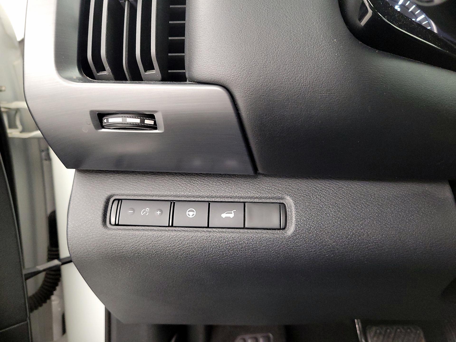 Thumbnail: 2023 Nissan Pathfinder - 13