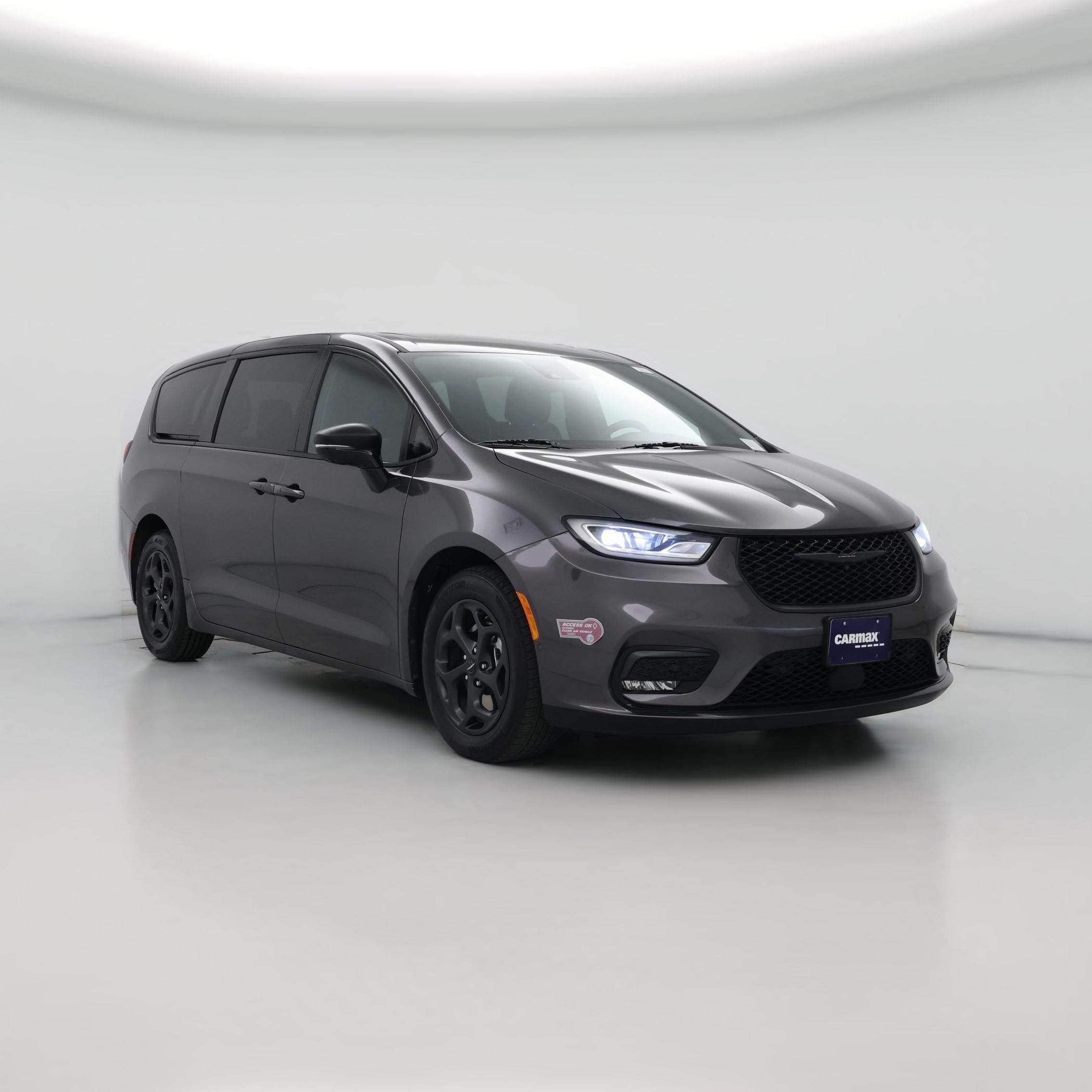 Thumbnail: 2023 Chrysler Pacifica - 1
