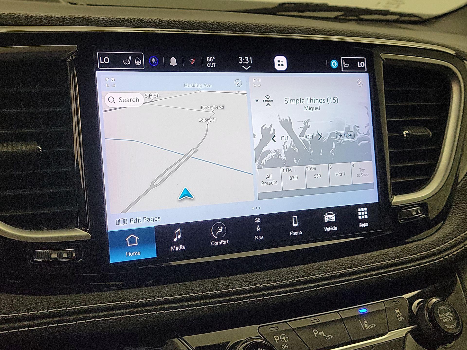 Thumbnail: 2023 Chrysler Pacifica - 16