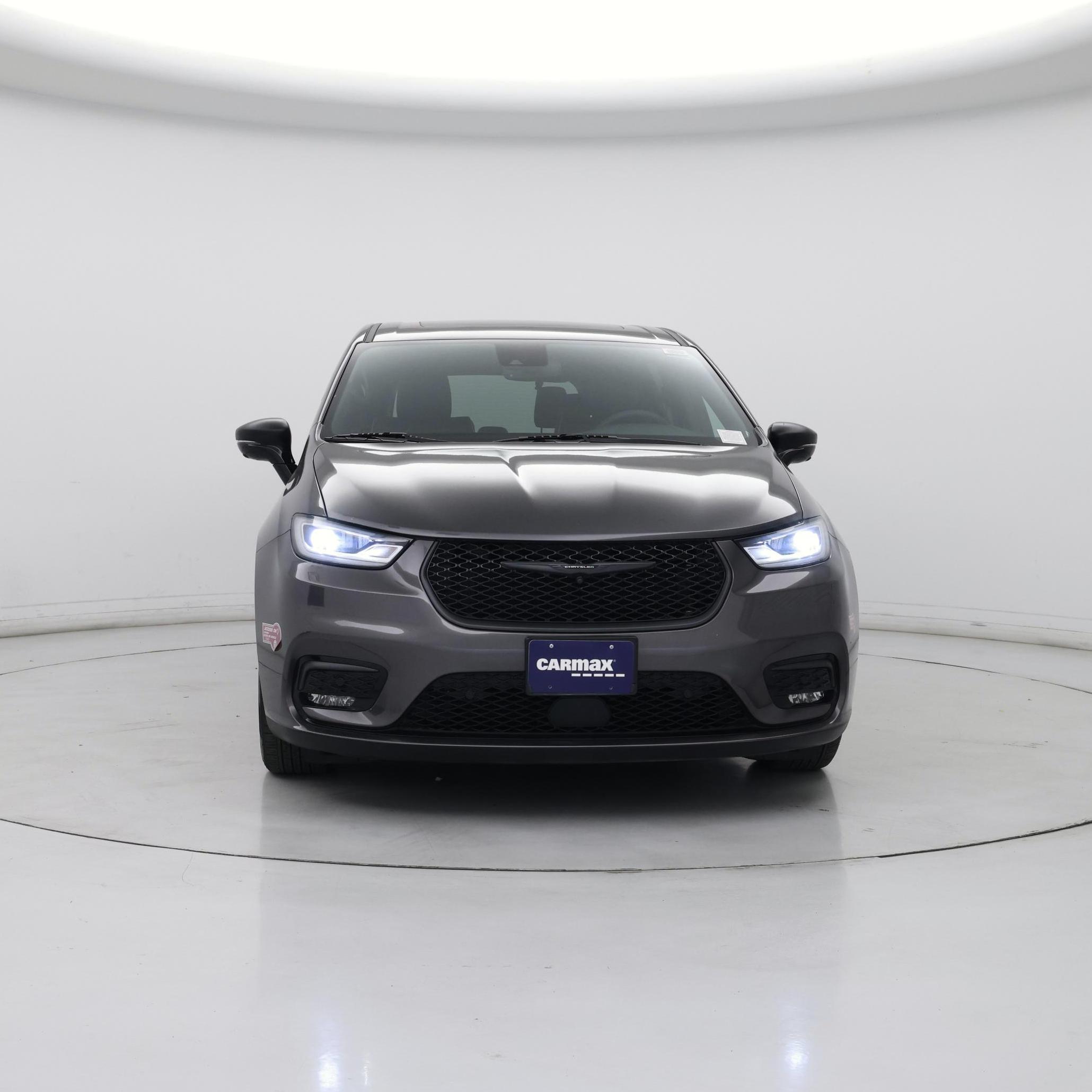 Thumbnail: 2023 Chrysler Pacifica - 5