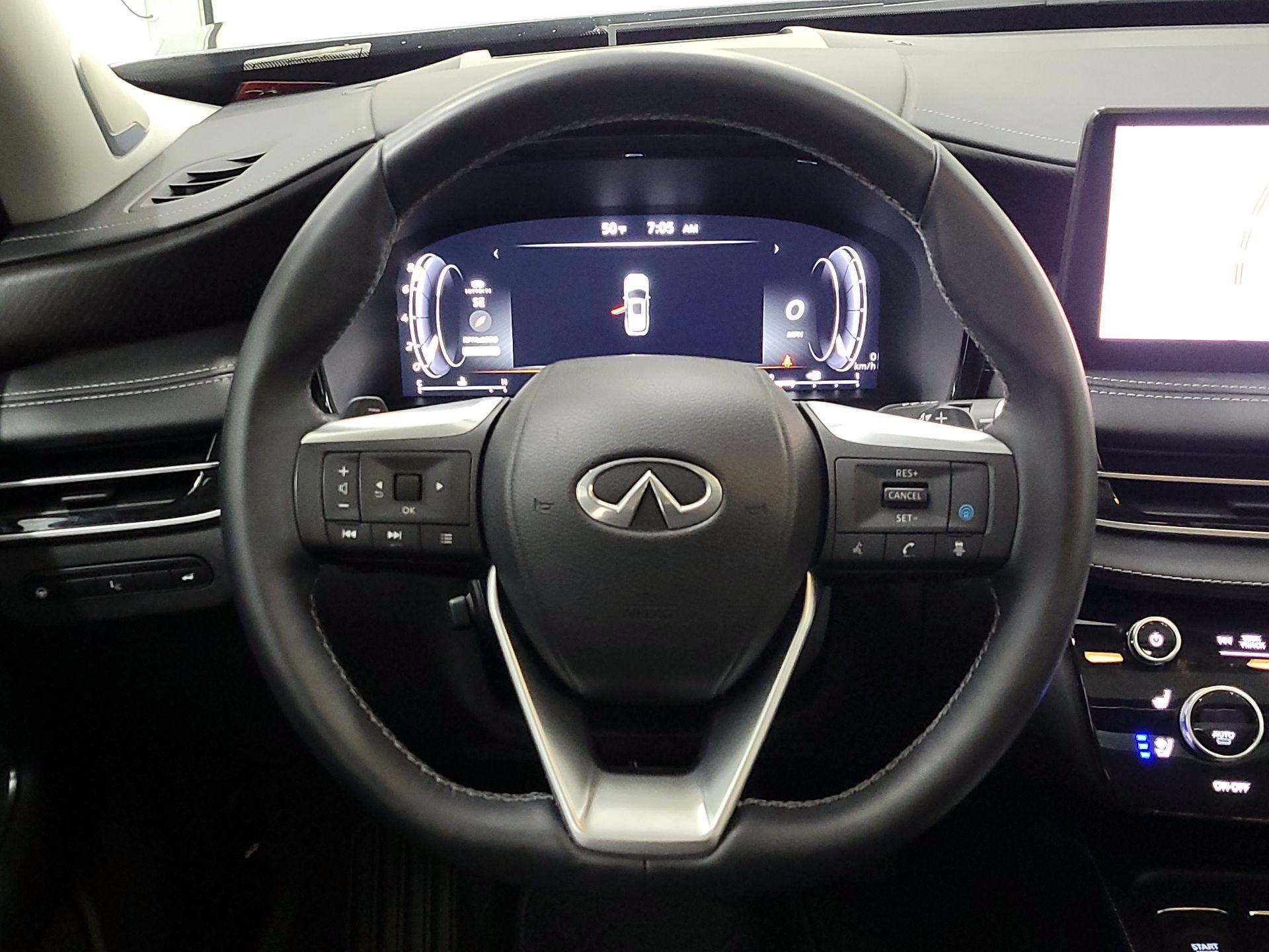 Thumbnail: 2023 INFINITI QX60 - 10