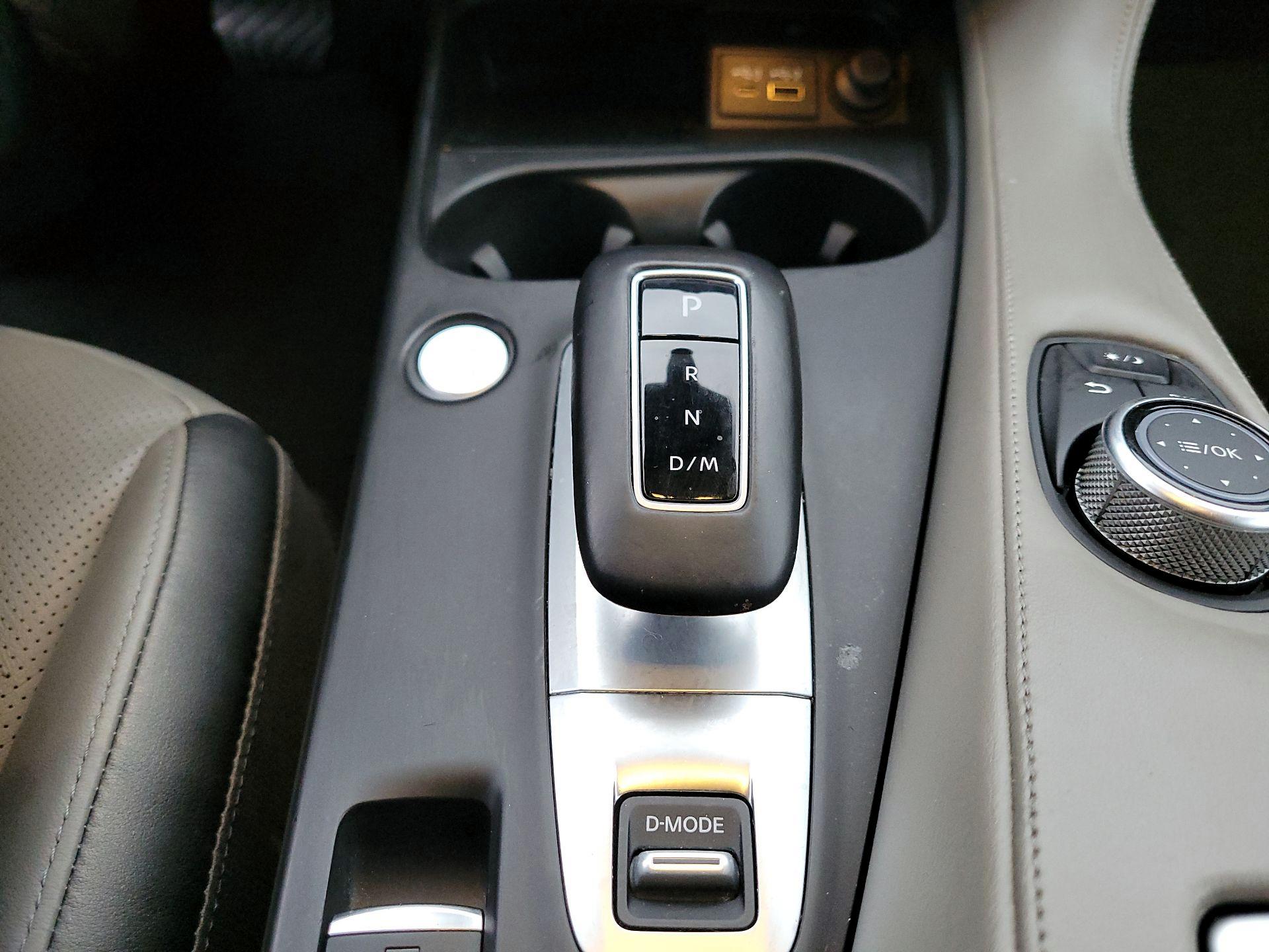 Thumbnail: 2023 INFINITI QX50 - 17