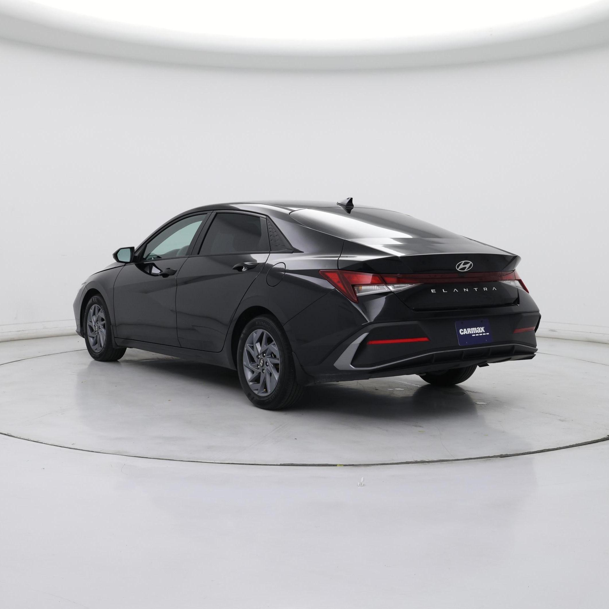 Thumbnail: 2024 Hyundai Elantra - 2