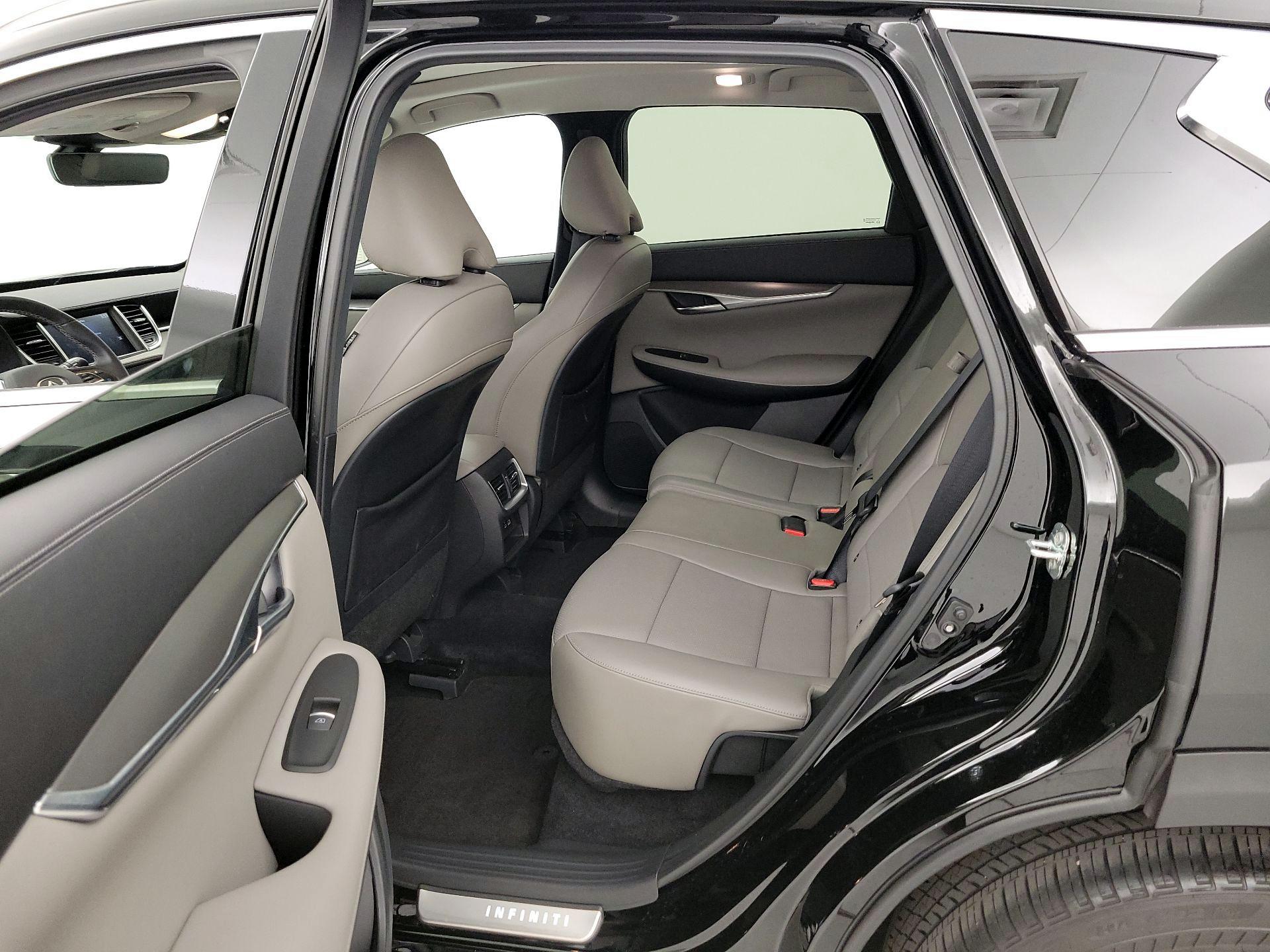 Thumbnail: 2023 INFINITI QX50 - 16