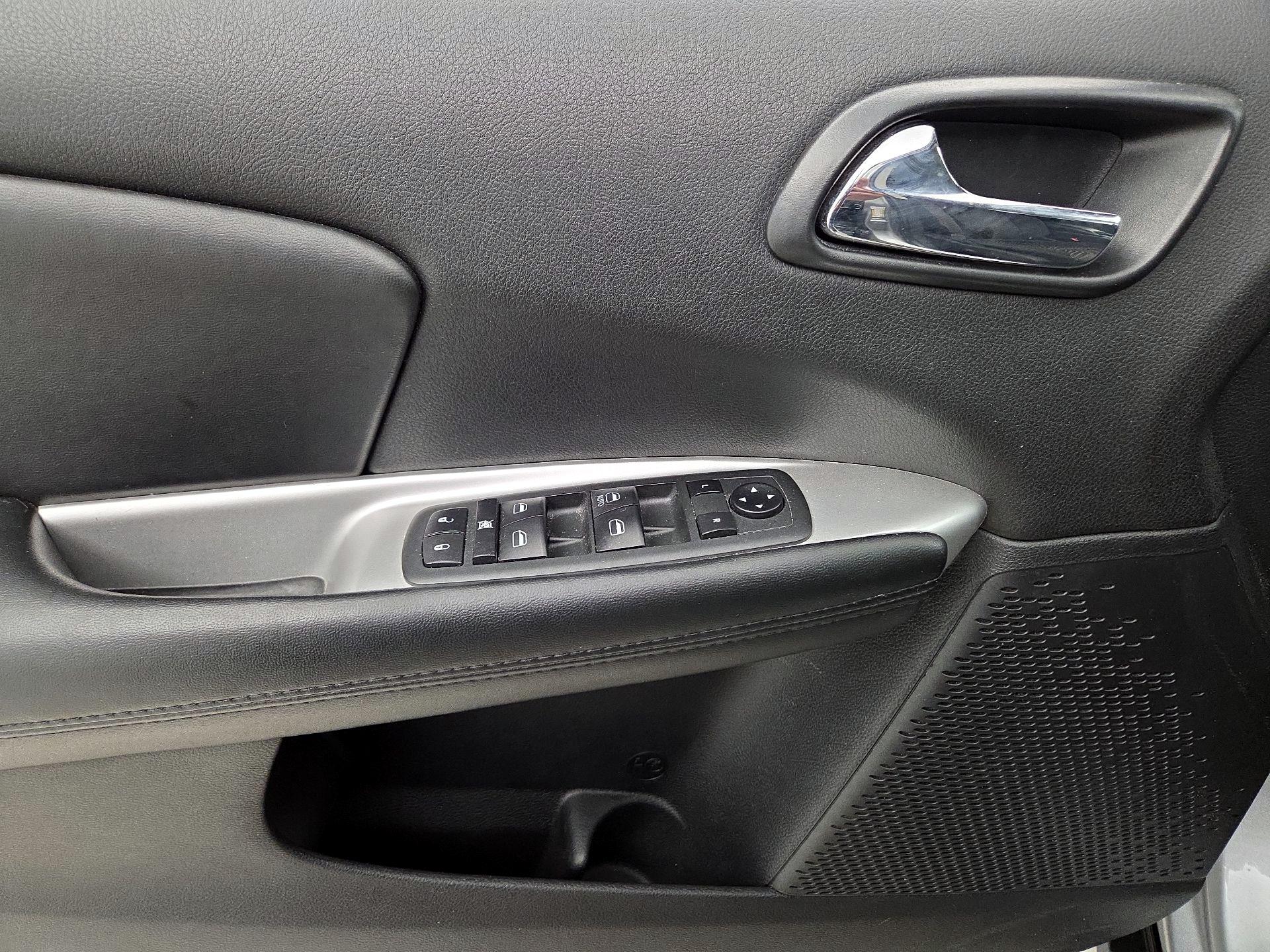 Thumbnail: 2020 Dodge Journey - 12