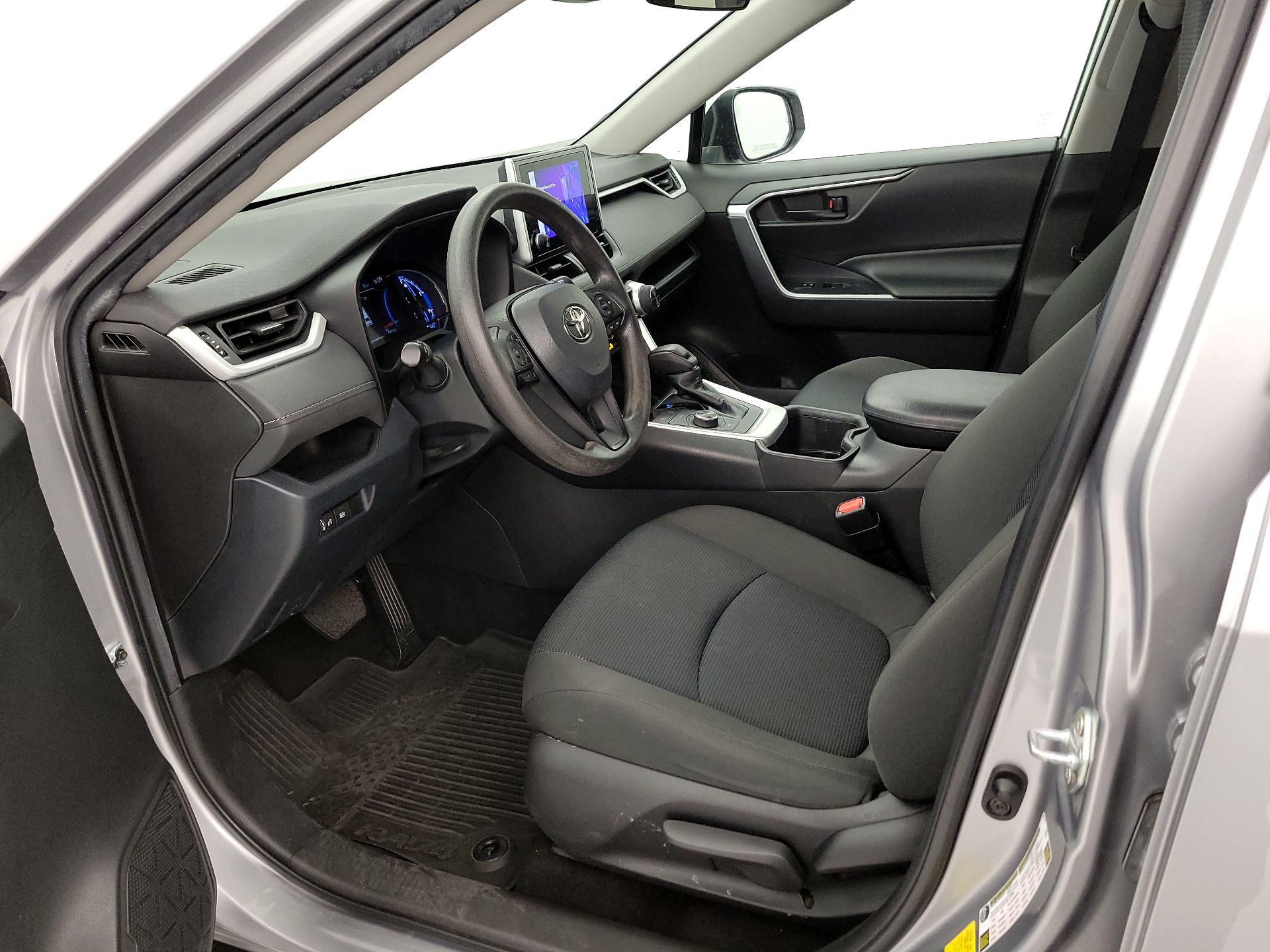 Thumbnail: 2023 Toyota RAV4 - 11