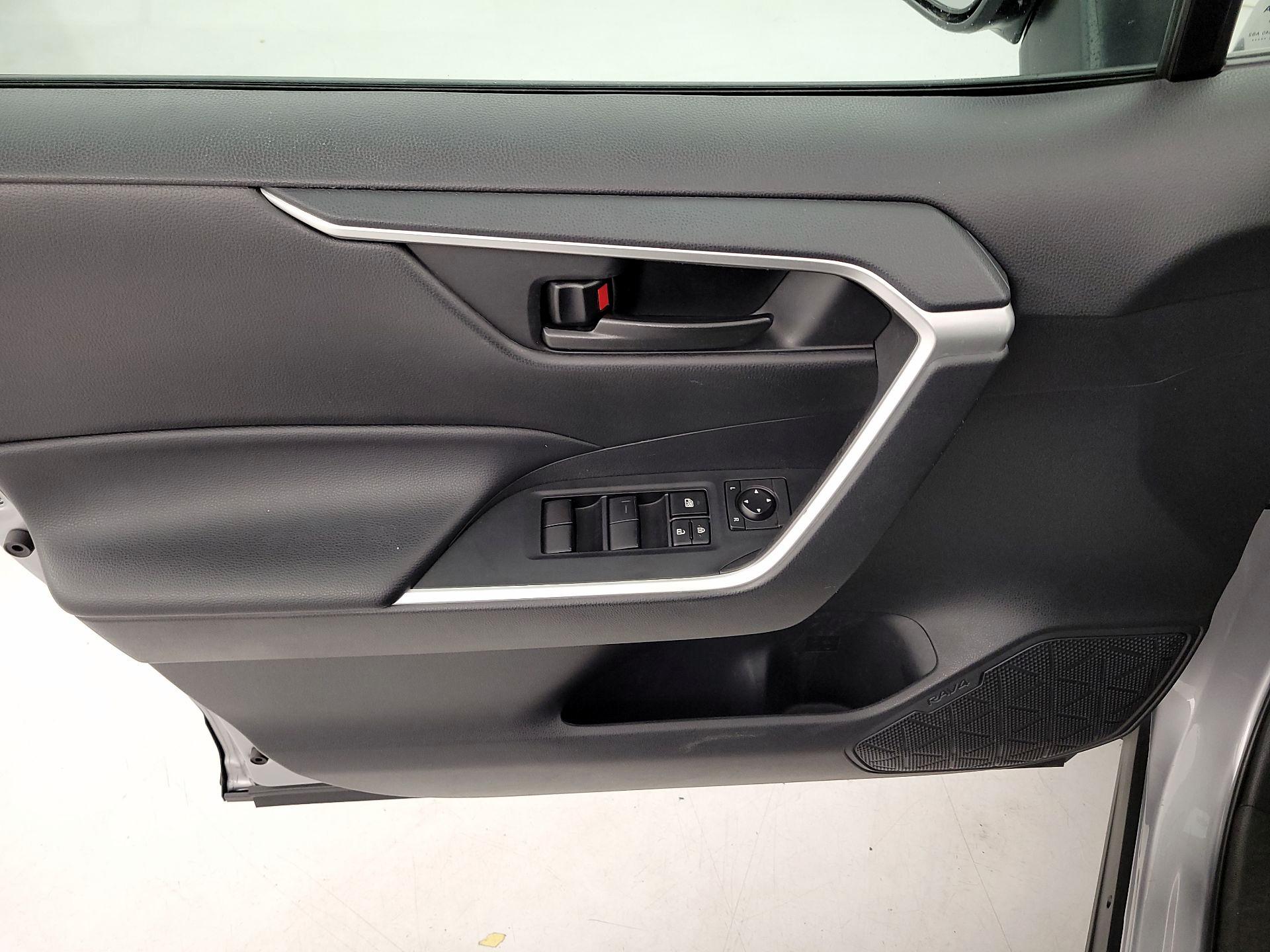 Thumbnail: 2023 Toyota RAV4 - 12