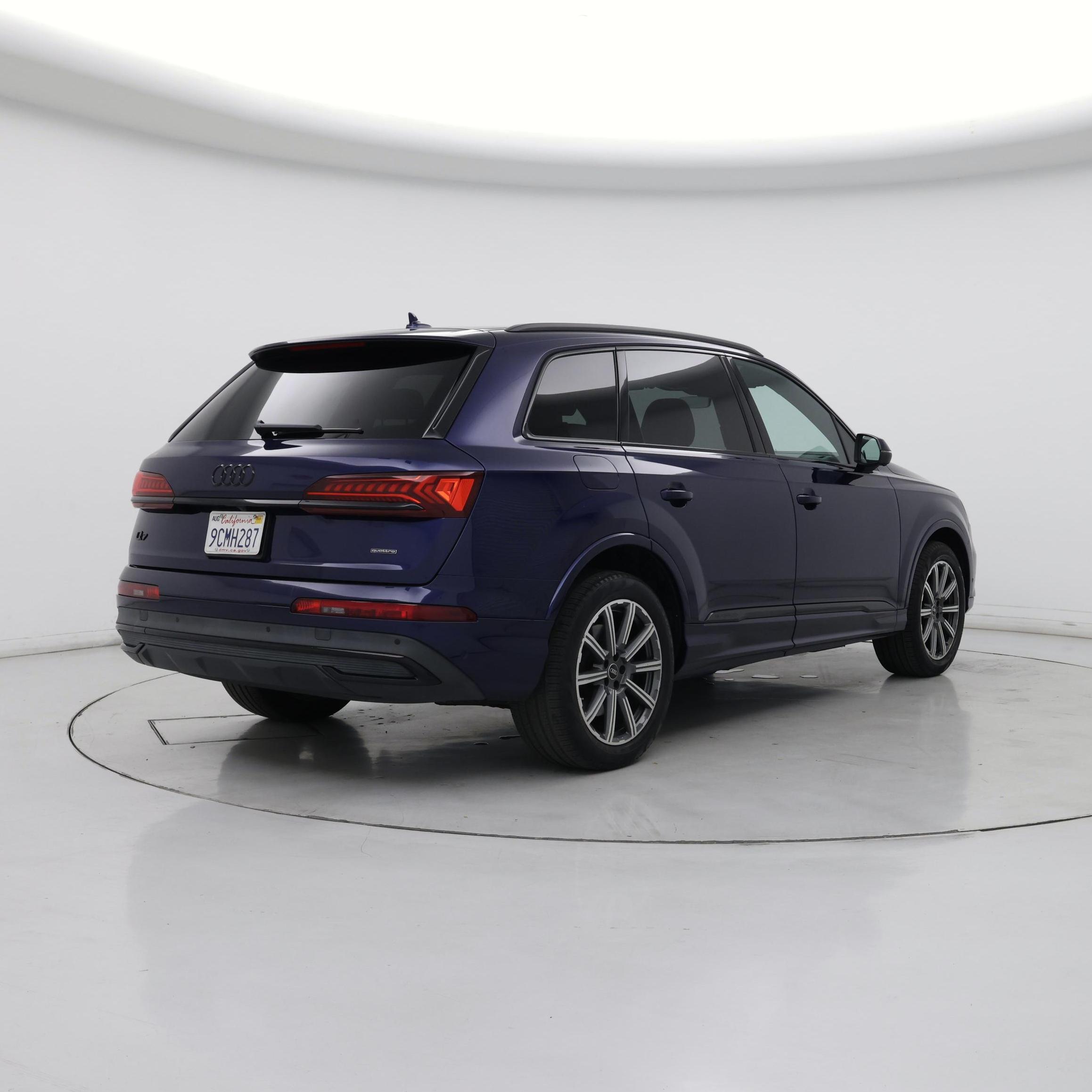 Thumbnail: 2022 Audi Q7 - 8