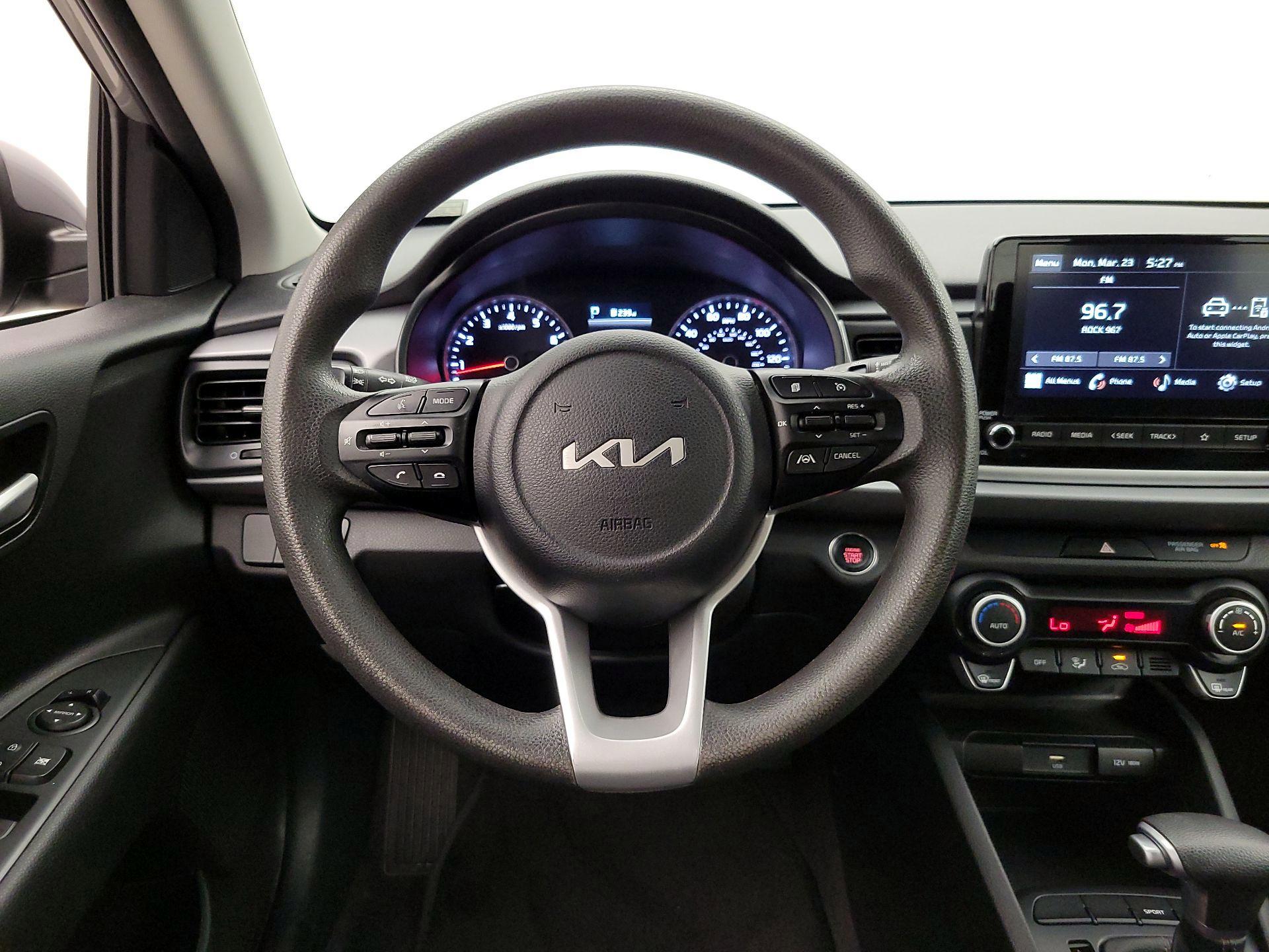 Thumbnail: 2023 Kia Rio - 10