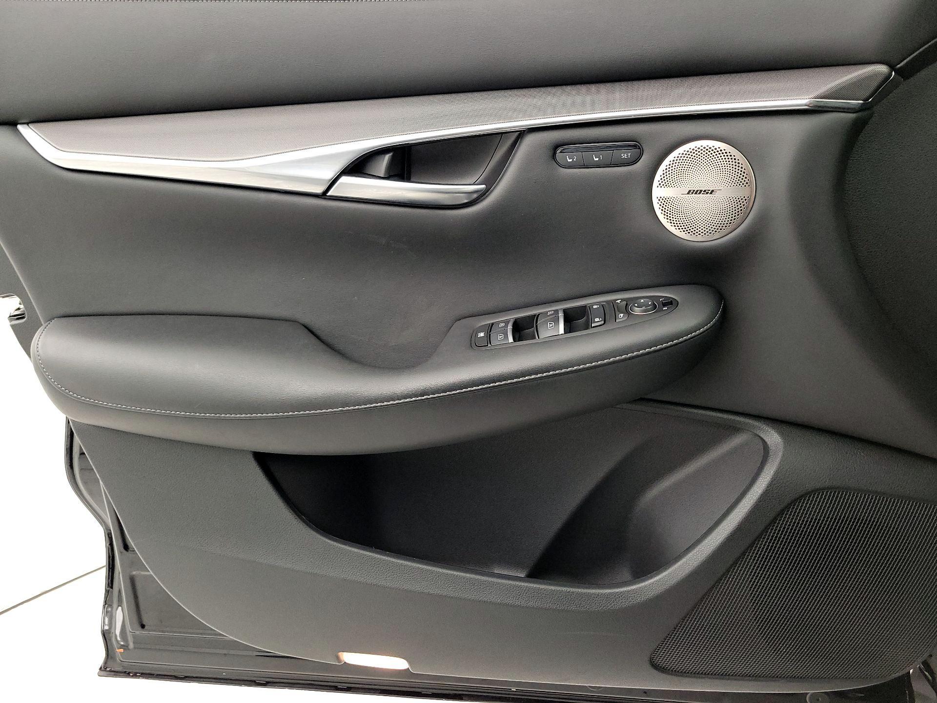 Thumbnail: 2023 INFINITI QX50 - 12