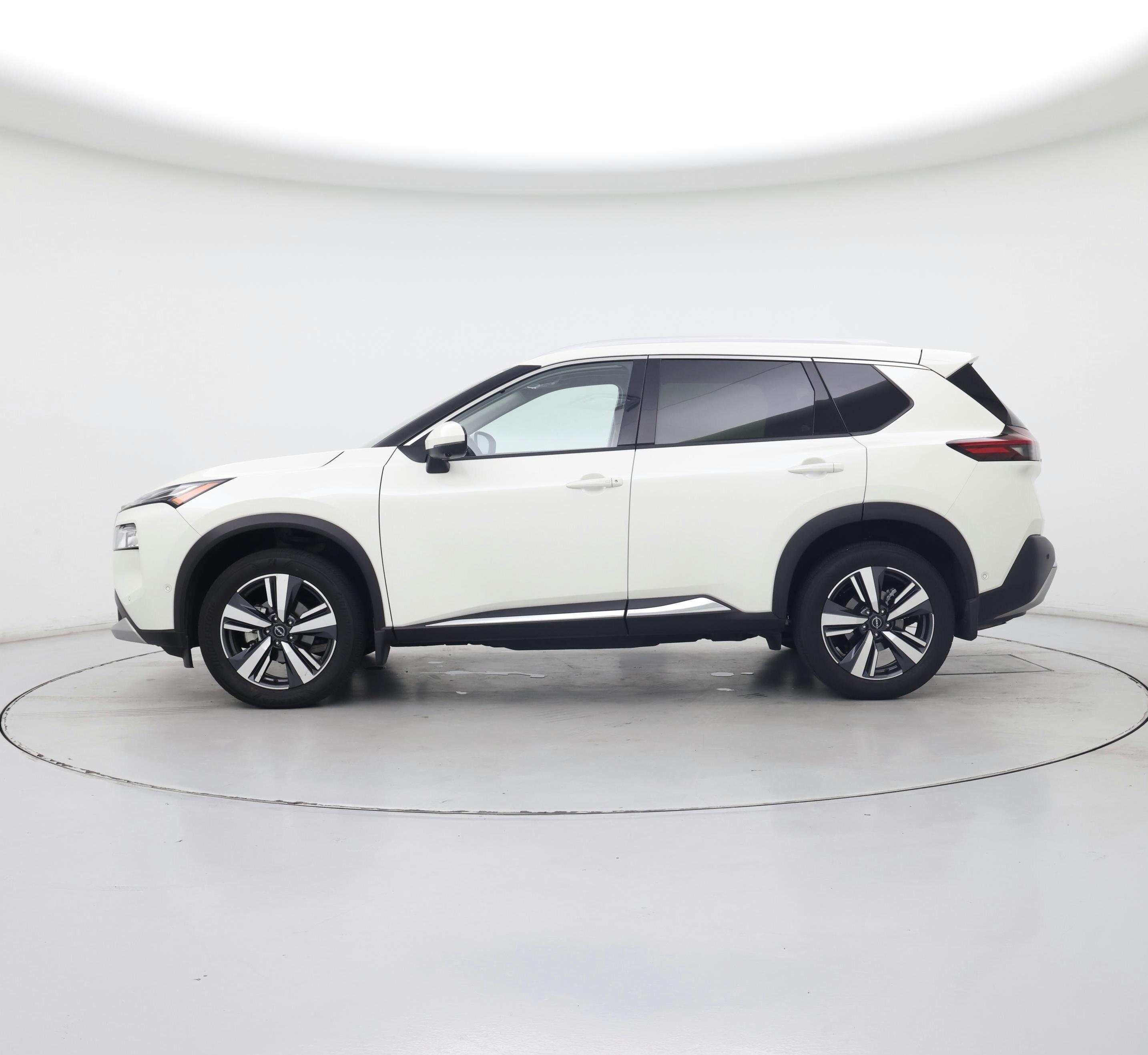 Thumbnail: 2023 Nissan Rogue - 3