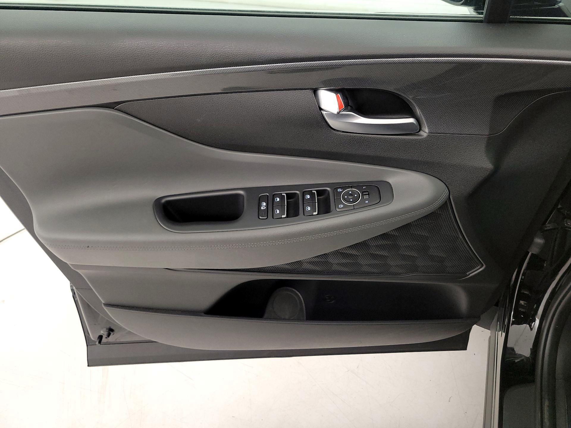 Thumbnail: 2023 Hyundai Santa Fe - 12